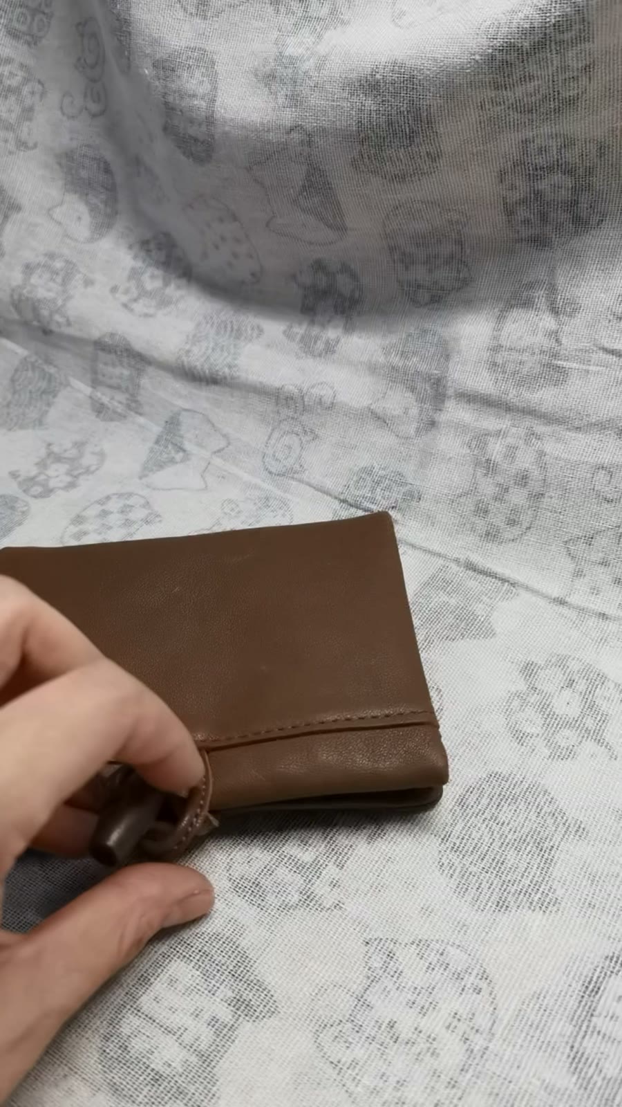 Copertina per quaderno in pelle M5 con chiusura in legno