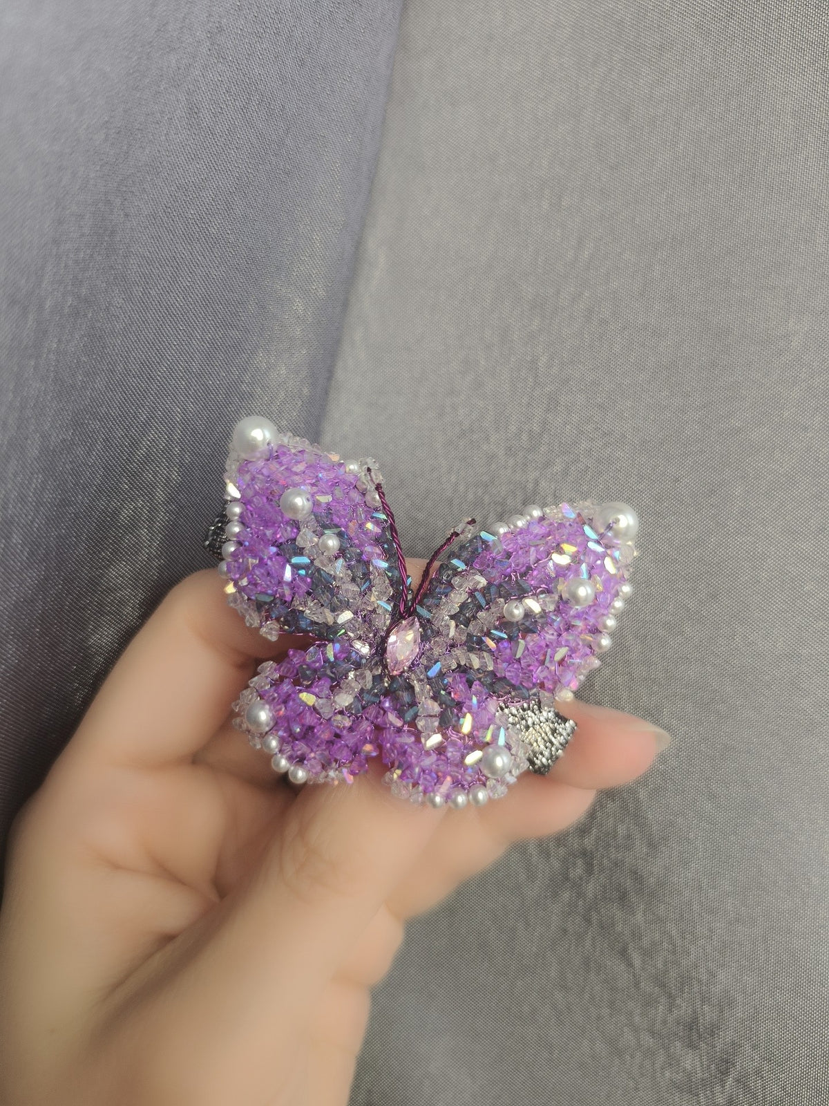 Butterfly Pearl Side Hair Clip
