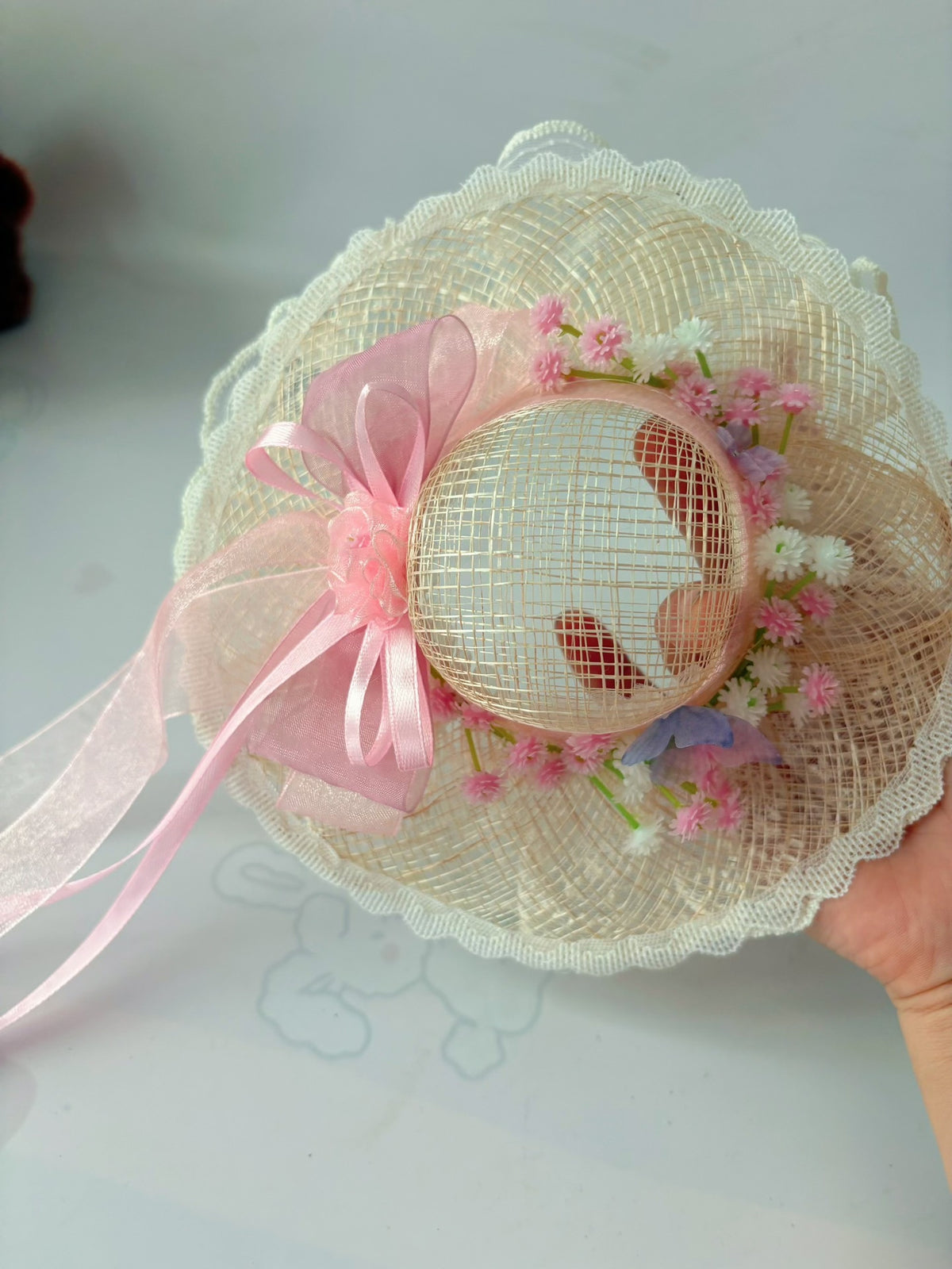 Sombrero de paja Lolita con flores y encaje
