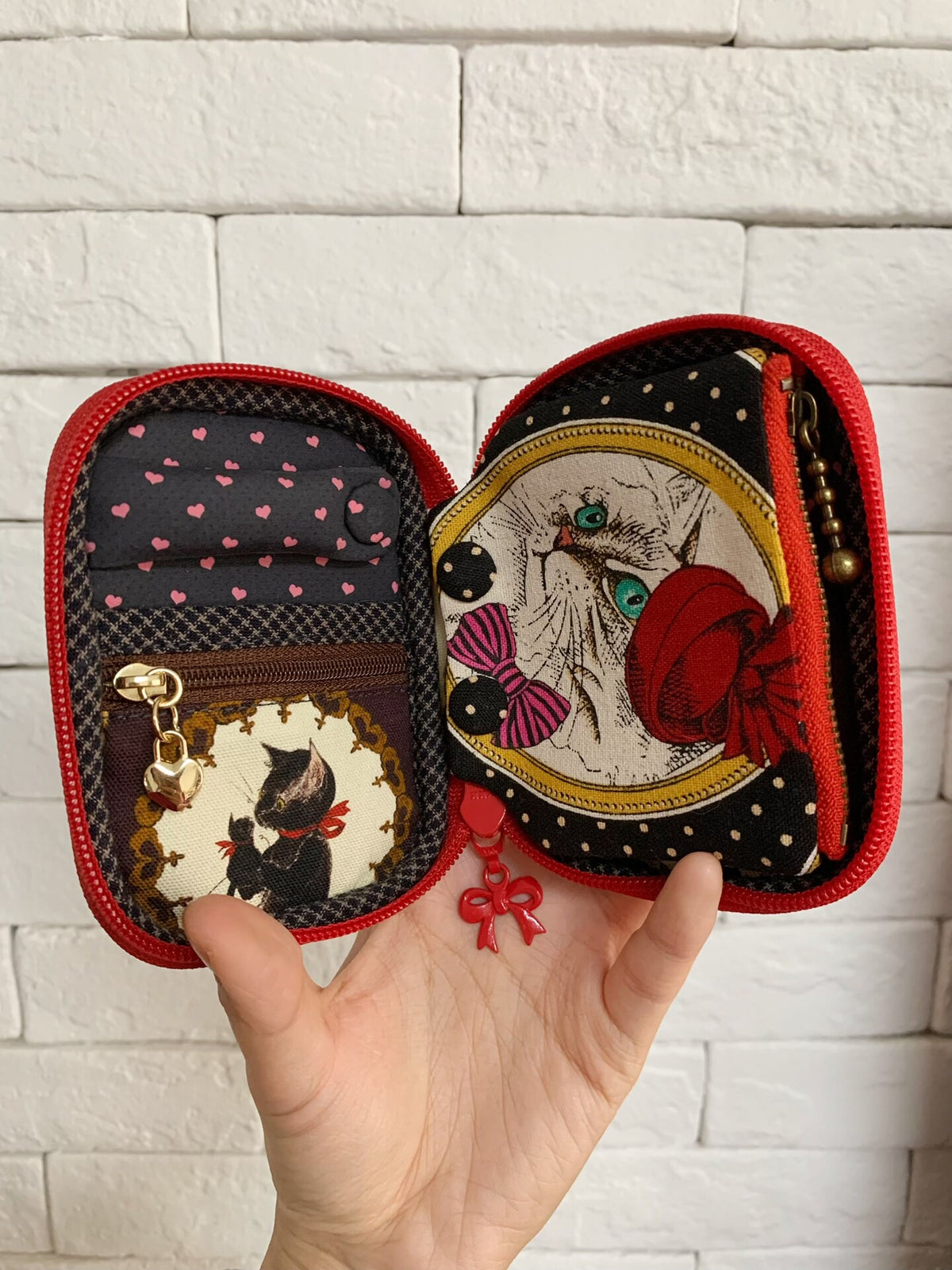 Vintage Cat Print Zippered Pouch