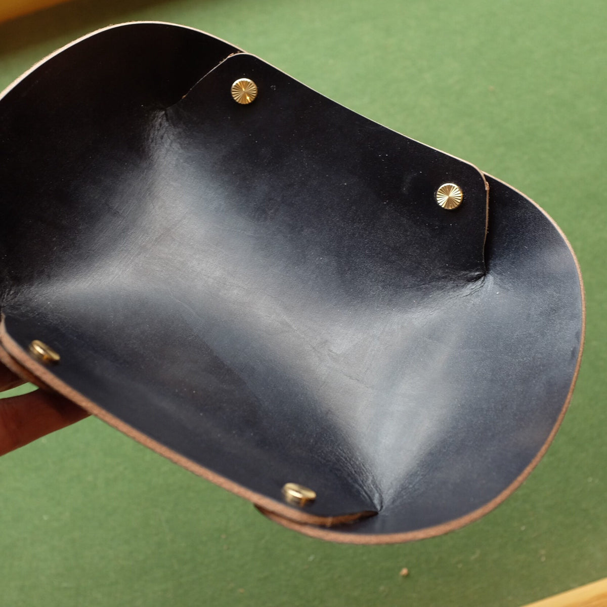 Vassoio da svuotaggio in pelle navy per EDC
