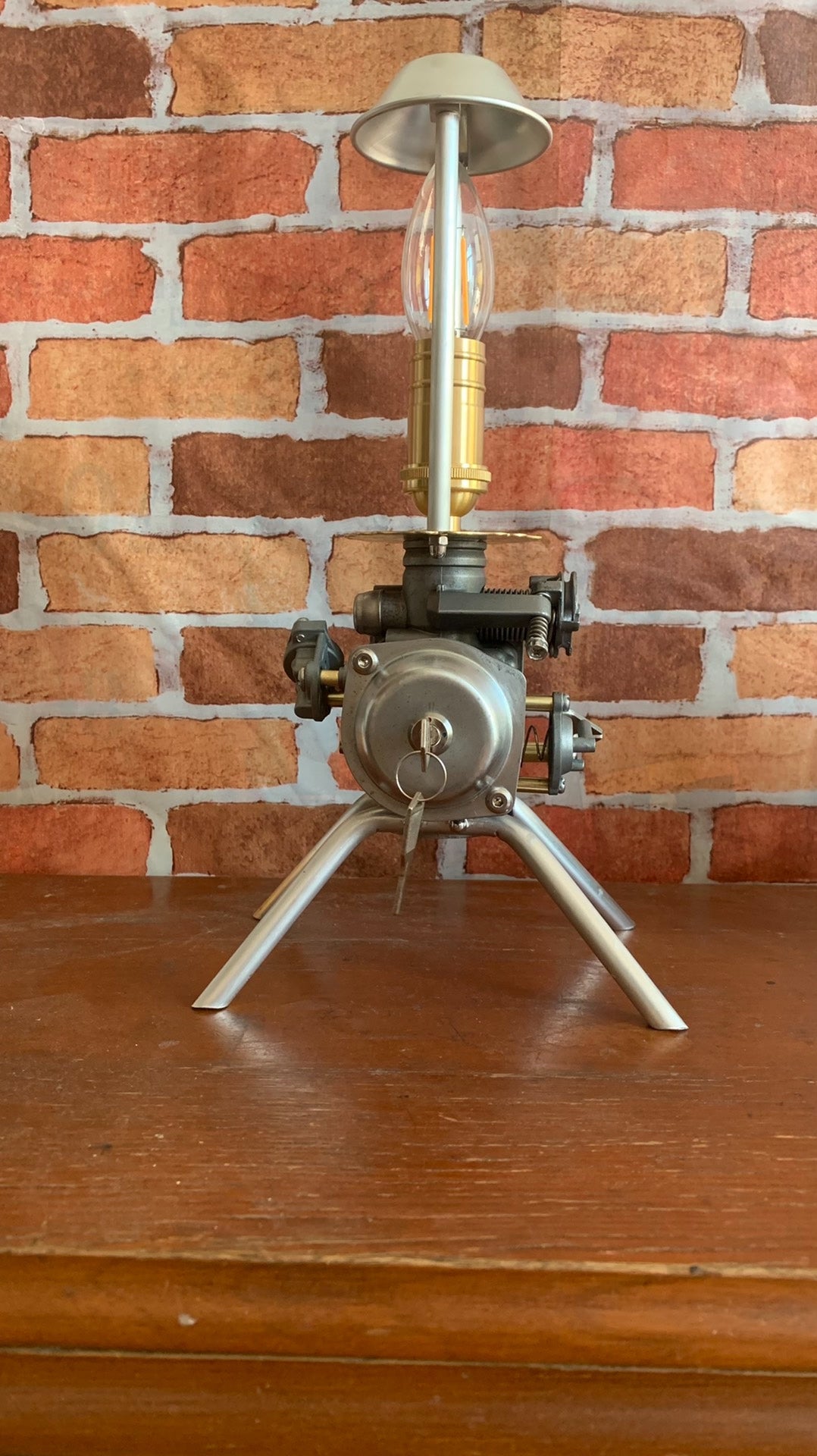 Steampunk Carburator Bureaulamp 34 cm