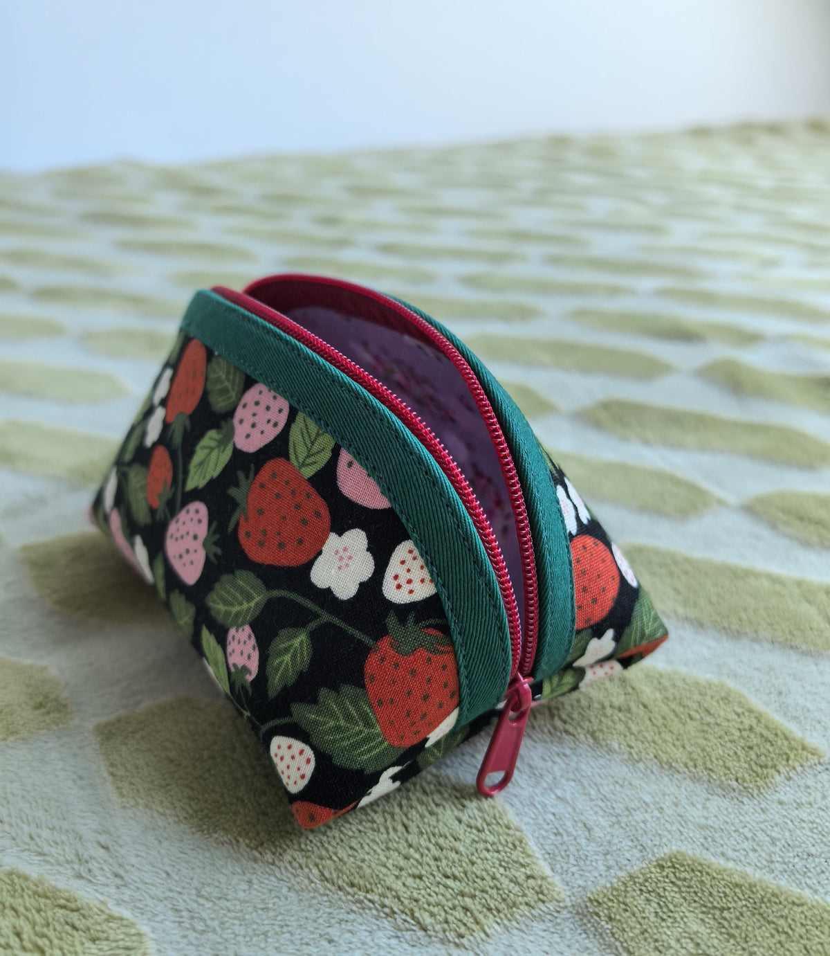 Strawberry Print Shell Pouch with Red Zipper