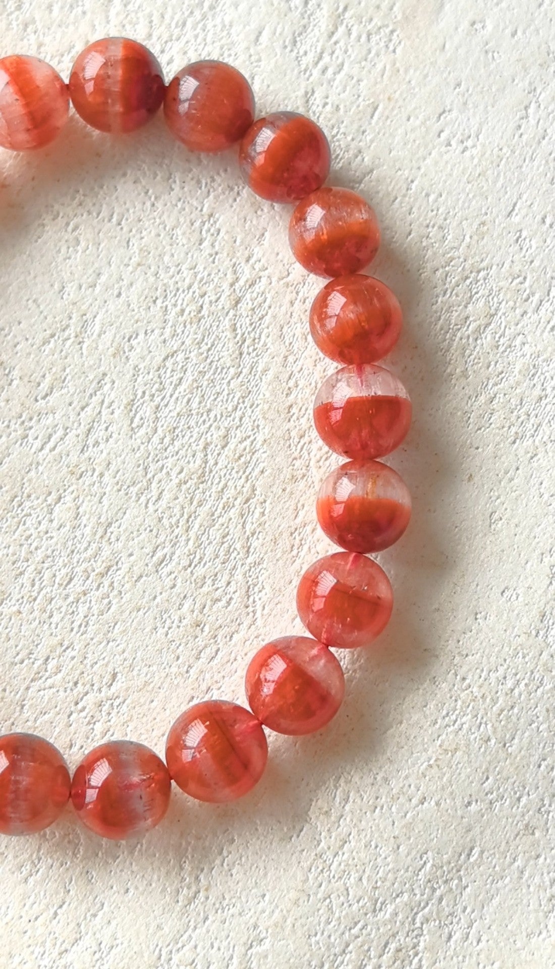Rotes Aurora-Quarz-Perlenarmband 9mm