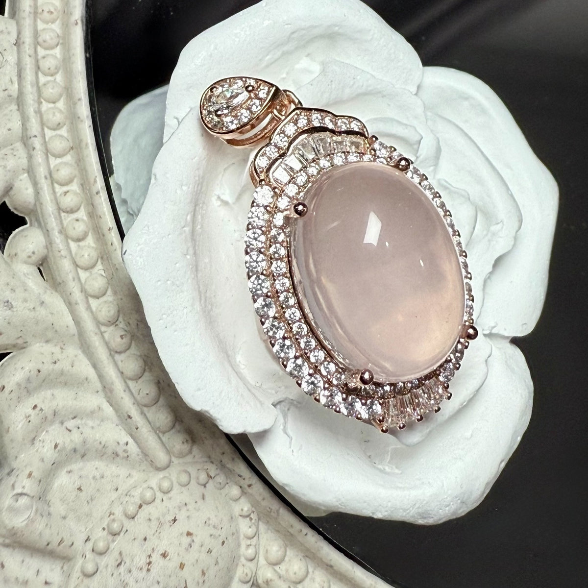 Pendentif quartz rose cabochon argent plaqué or rose