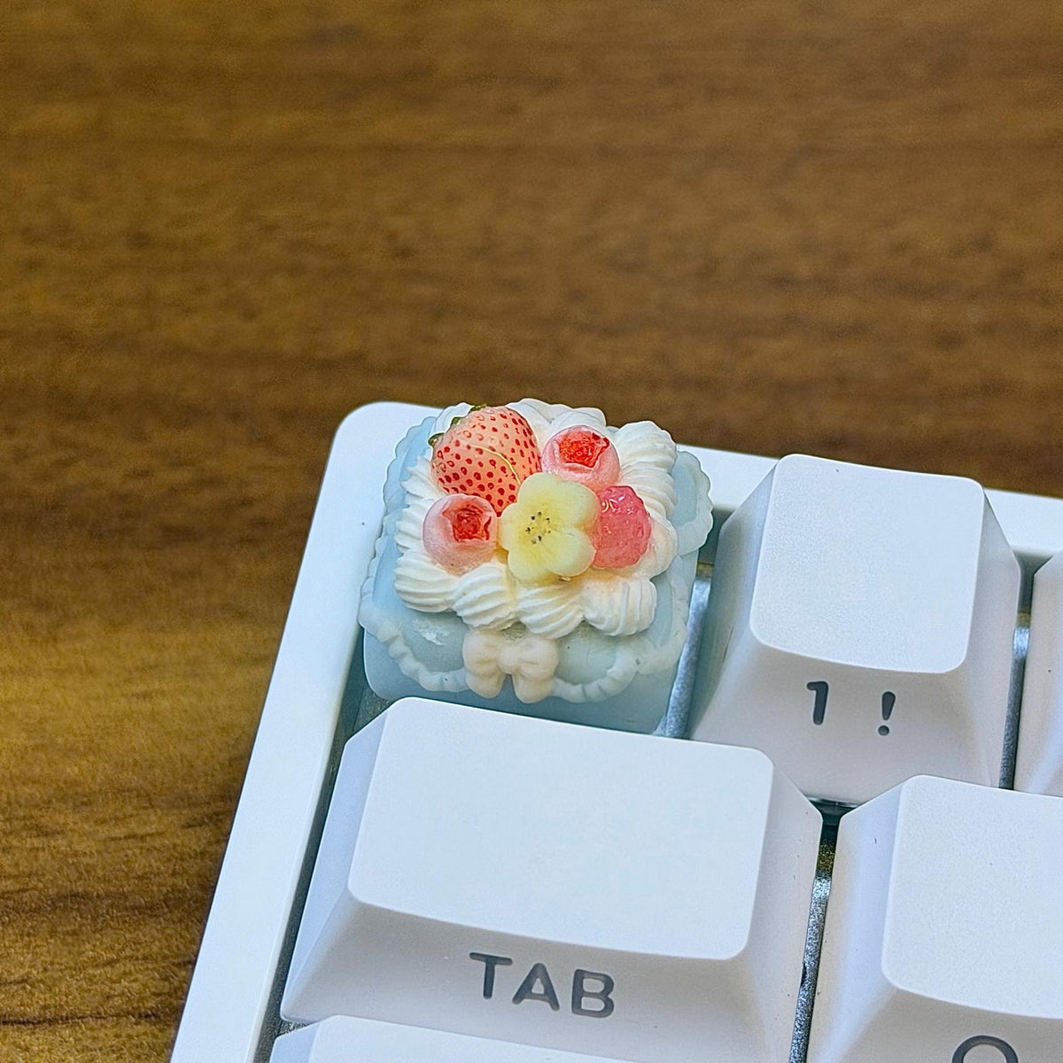 Strawberry Cake 1u Artisan Resin Keycap