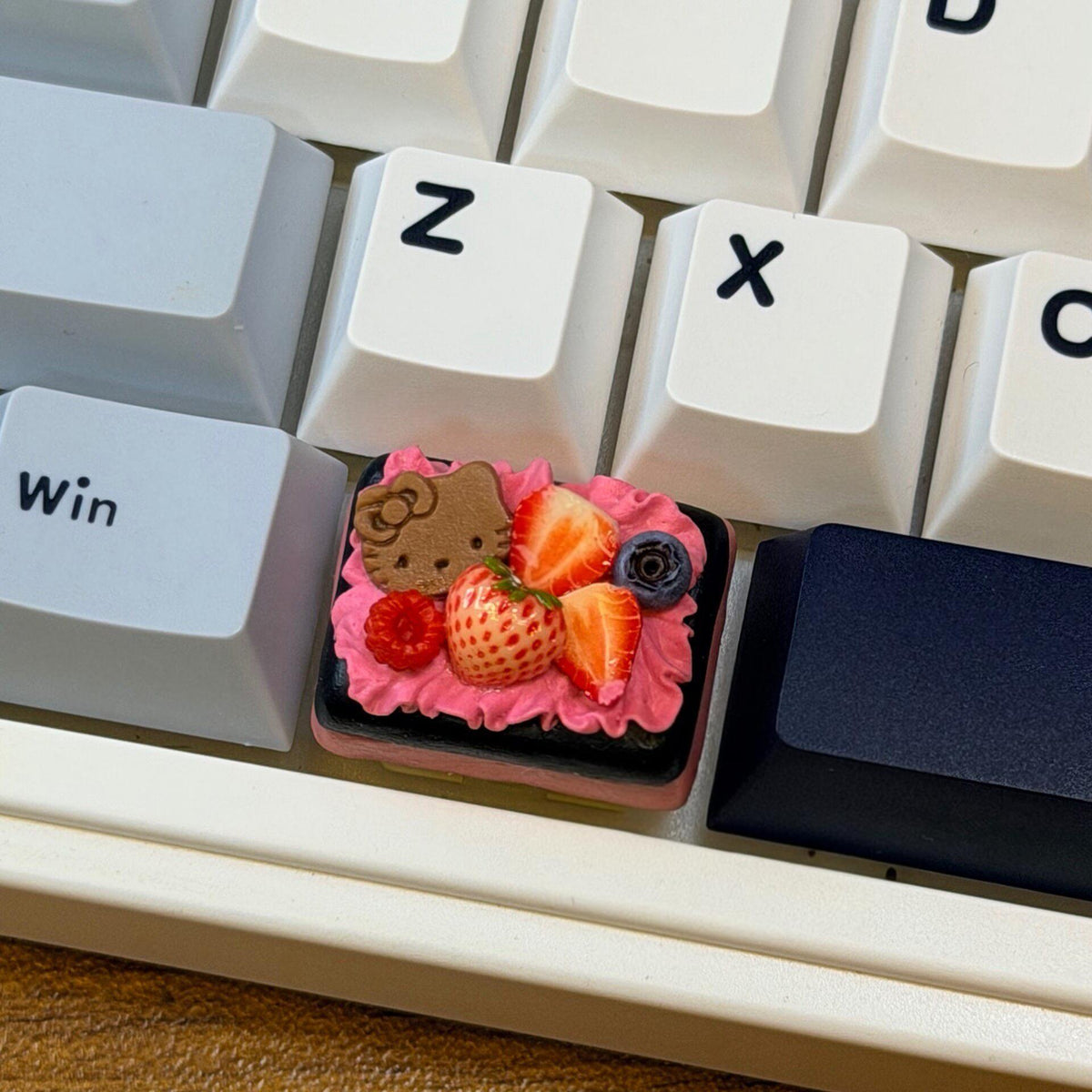 Raspberry Cake Keycap 1.25u Resin