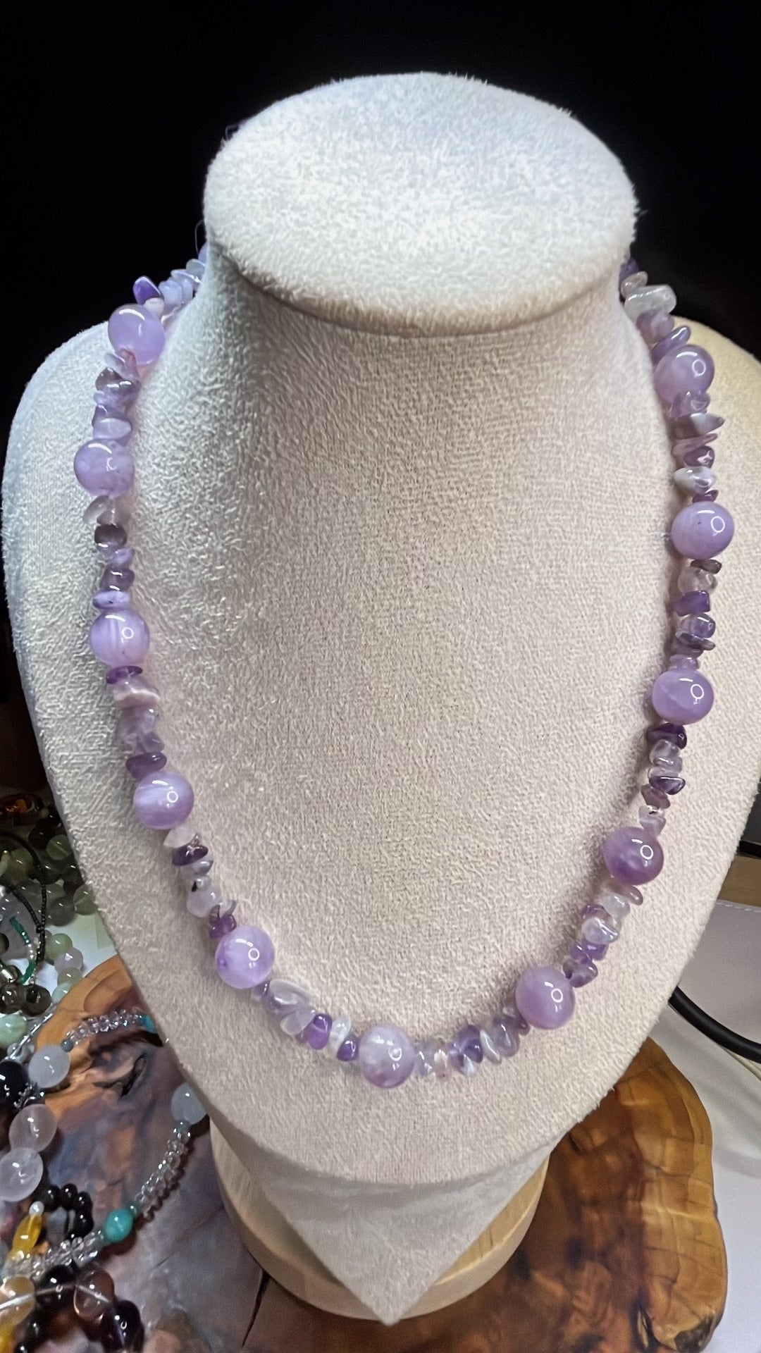Amethyst Bead Necklace with Natural Chips