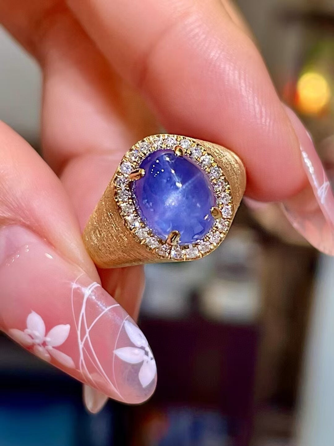18k Gold Sapphire Star Cabochon Diamond Halo Ring