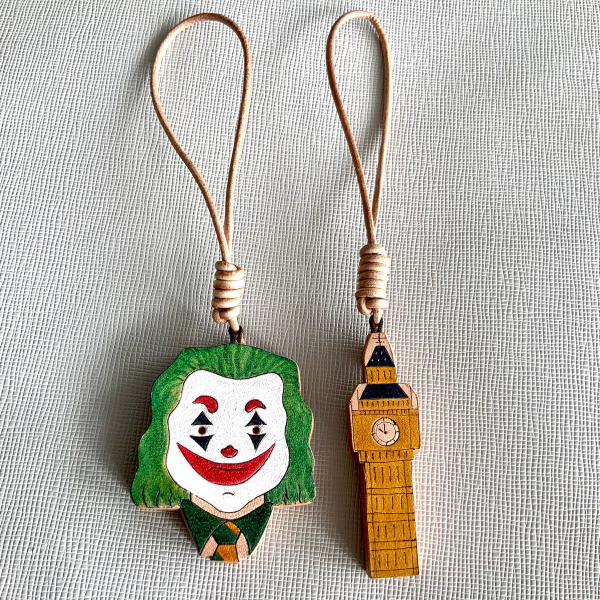 Leren Clown en Klokkentoren Charm Set