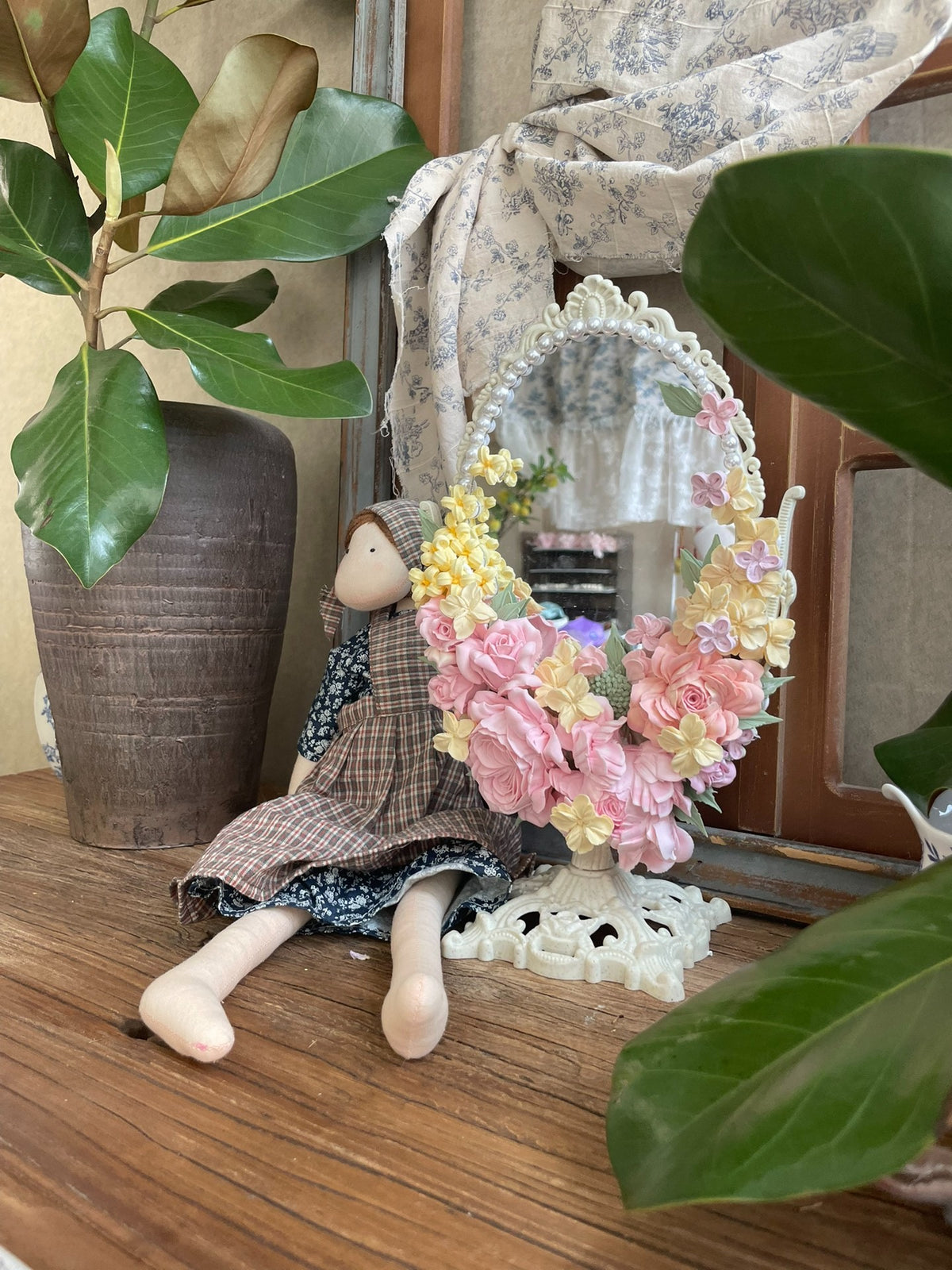 Clay Flower Decorated Oval Mirror
