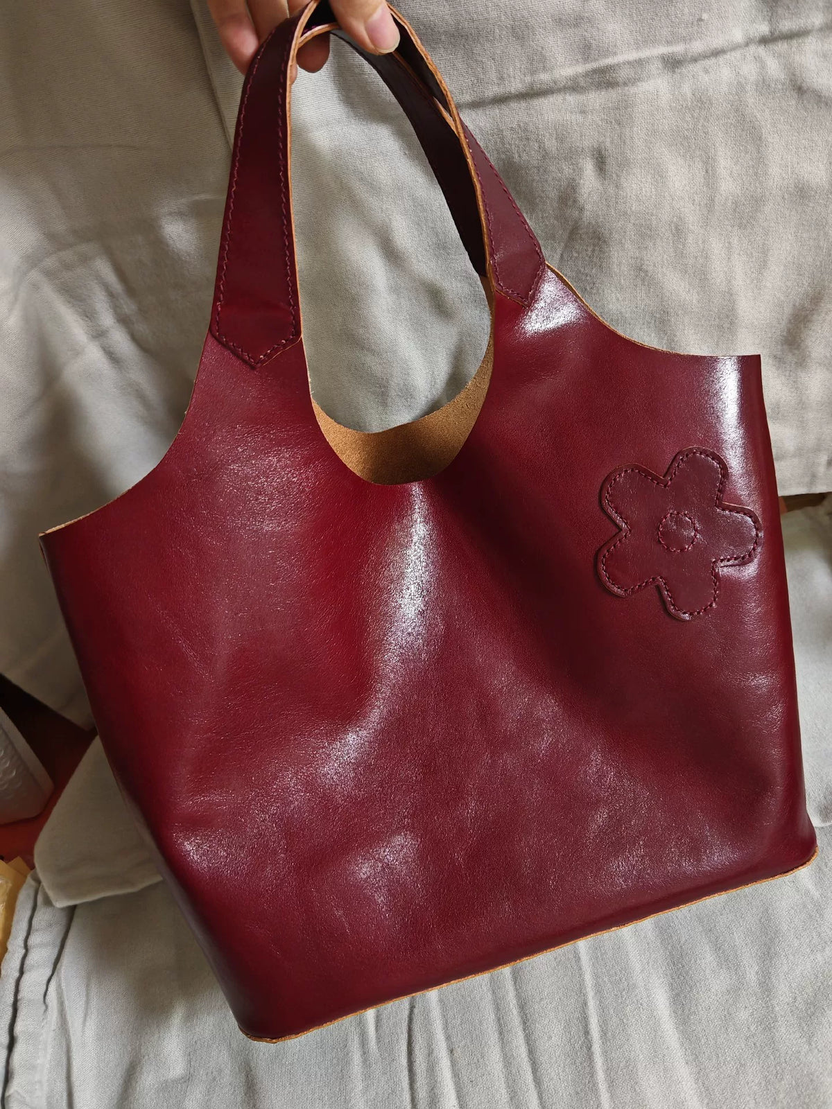 Mala Tote Hobo em Couro Vinho Profundo