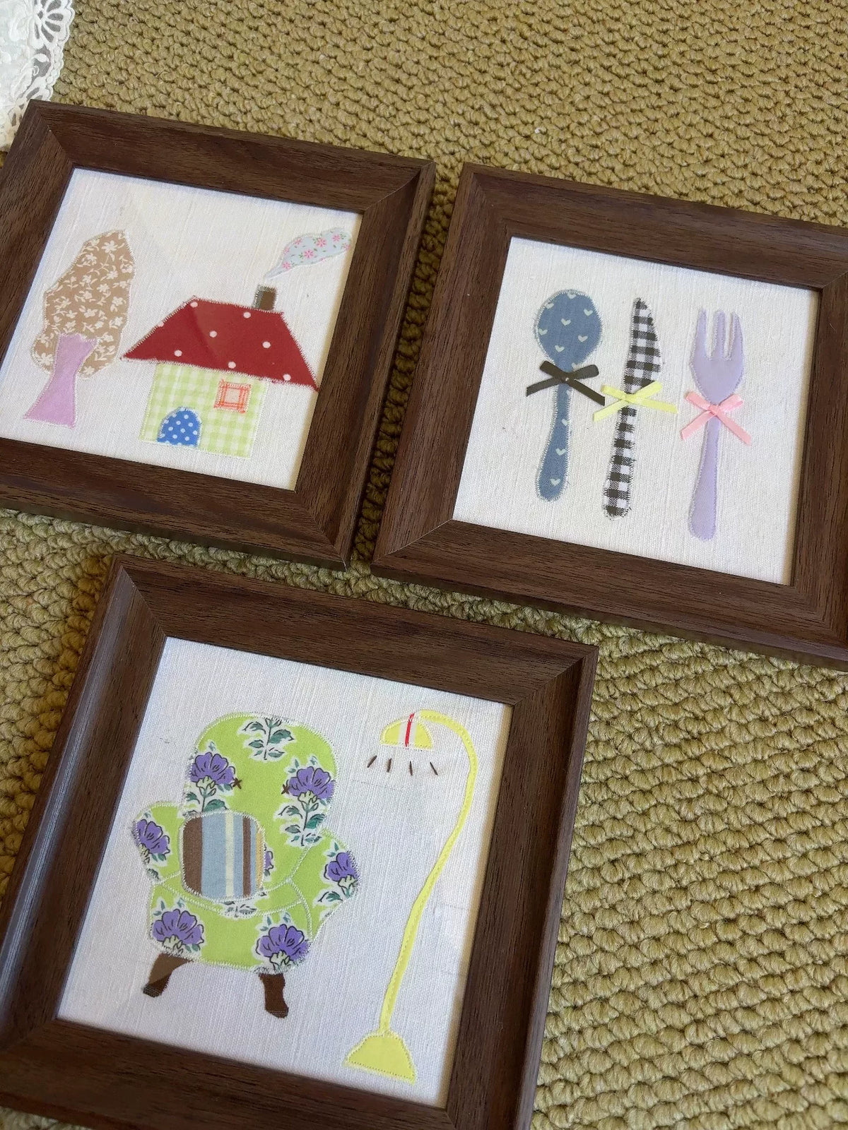 Junto de 3 cuadros de pared de patchwork de tela