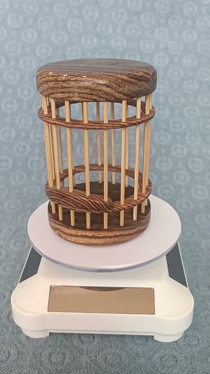 Round Katydid Cage Tiger Sandalwood Bamboo