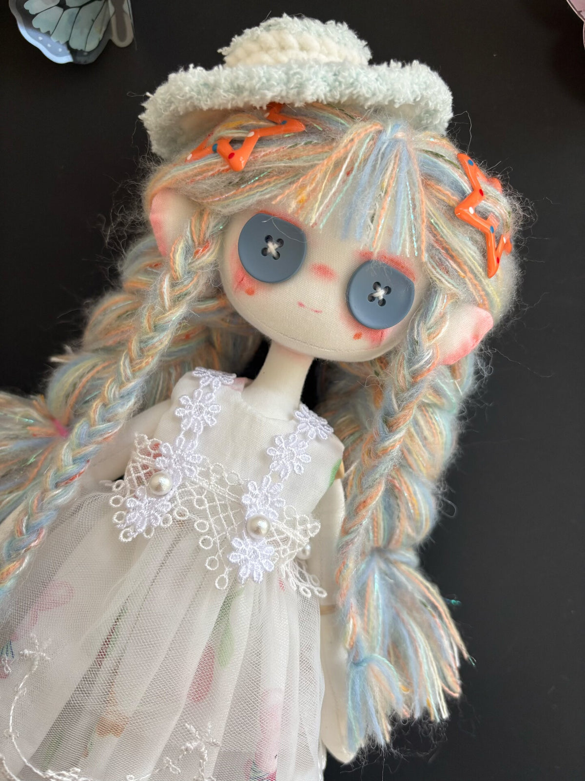 ハンドメイド ボタンアイ アートドール