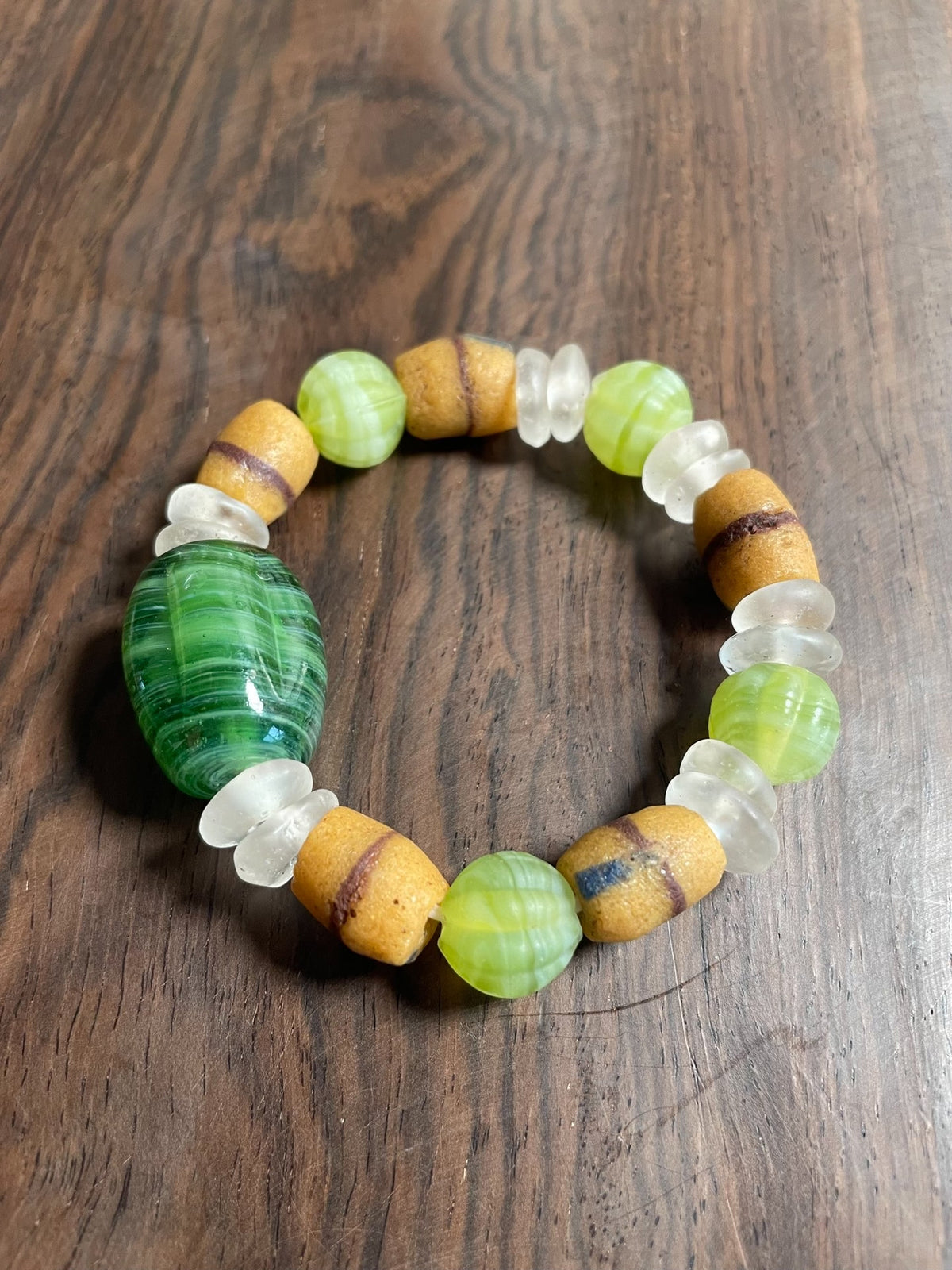 Retro Green Glass Beaded Bracelet