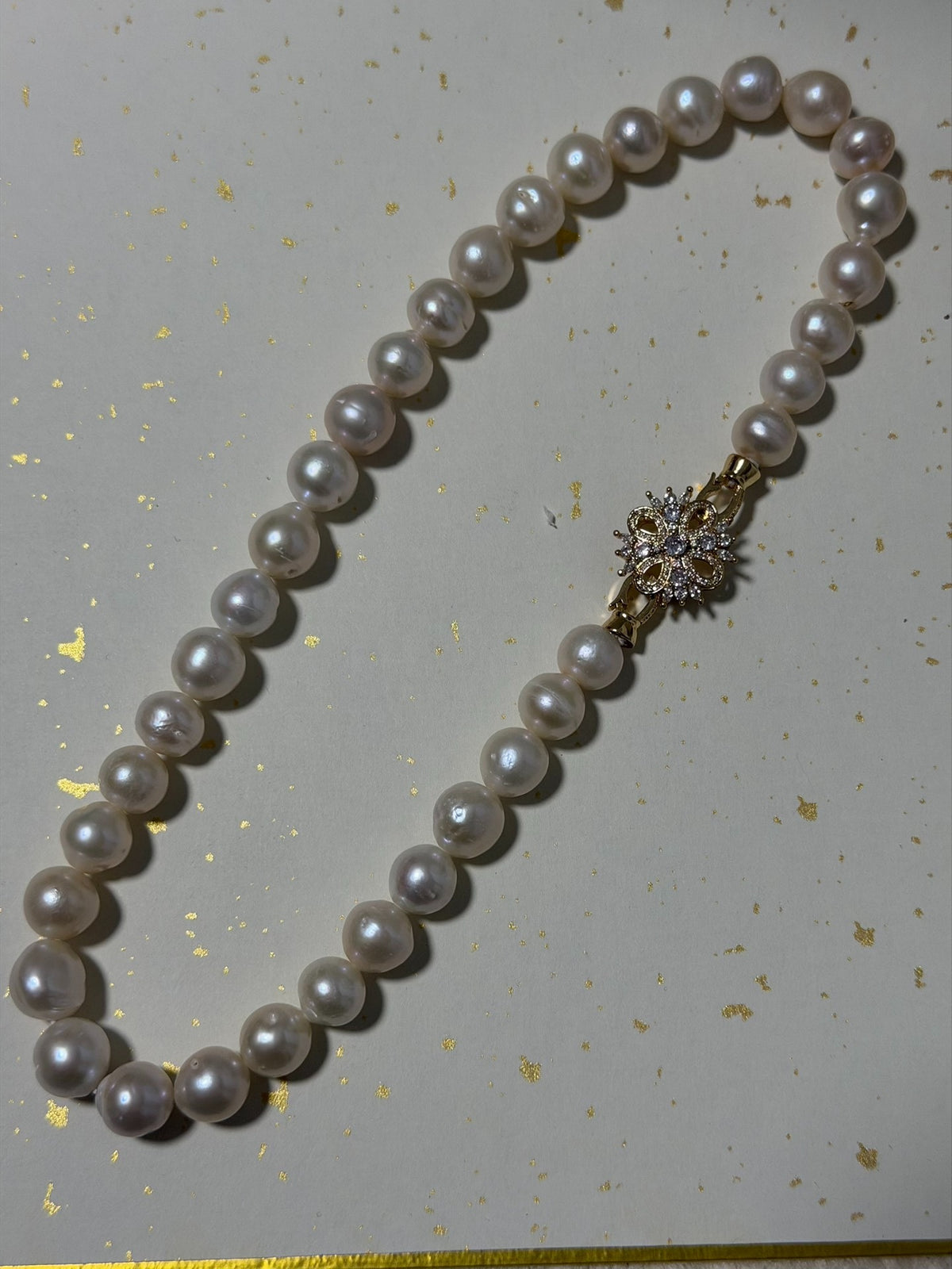 Collier de perles baroque blanc chaud 10mm