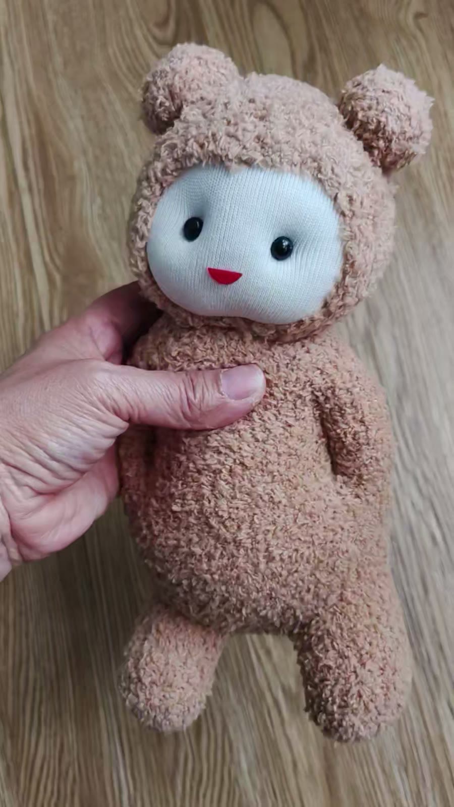 Handgakte Sokkenpop met Schuin Hoofd Knuffel