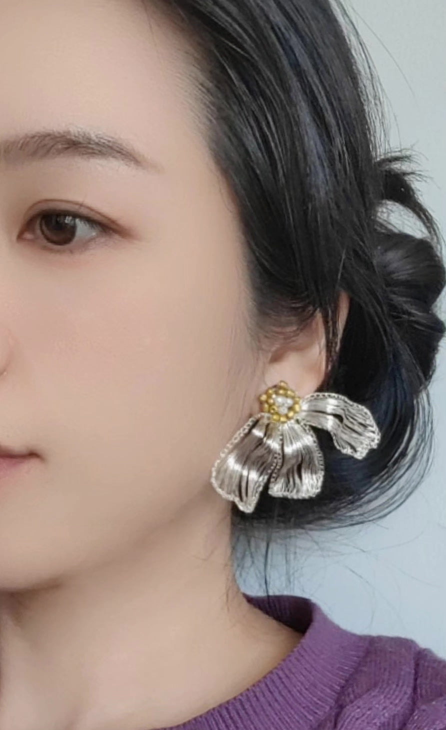 手編みシルバーワイヤーフラワースタッドピアス