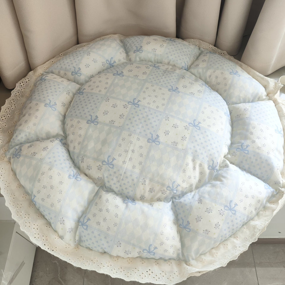 Round Cotton Cat Bed with Raised Bolster