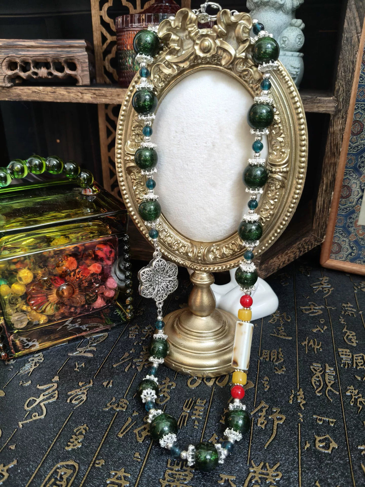 Green Glass Bead Ceramic Pendant Necklace