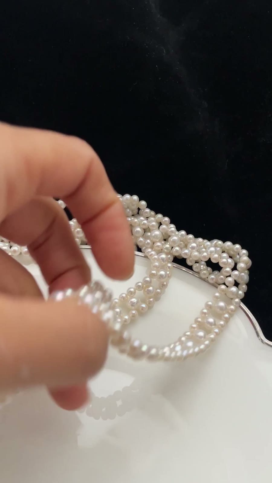 Natural Pearl Woven Sweater Chain