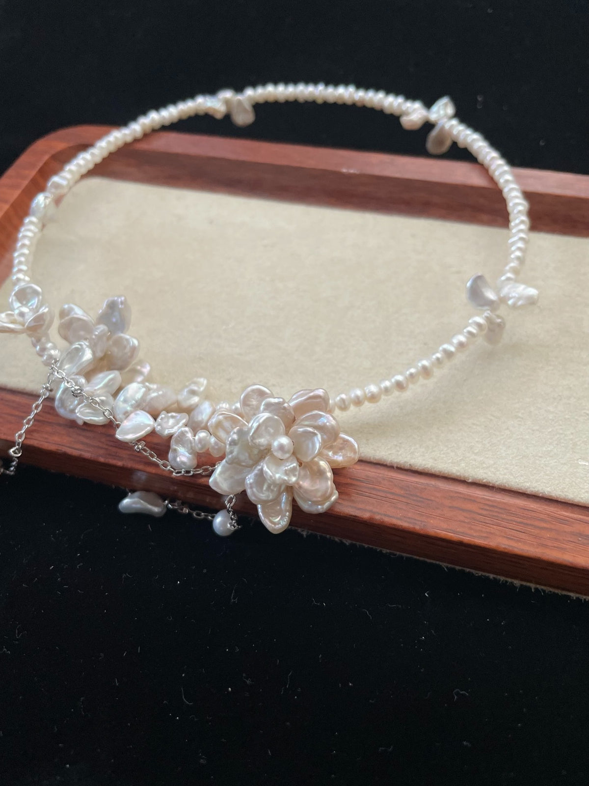 Natural Baroque Pearl Floral Choker