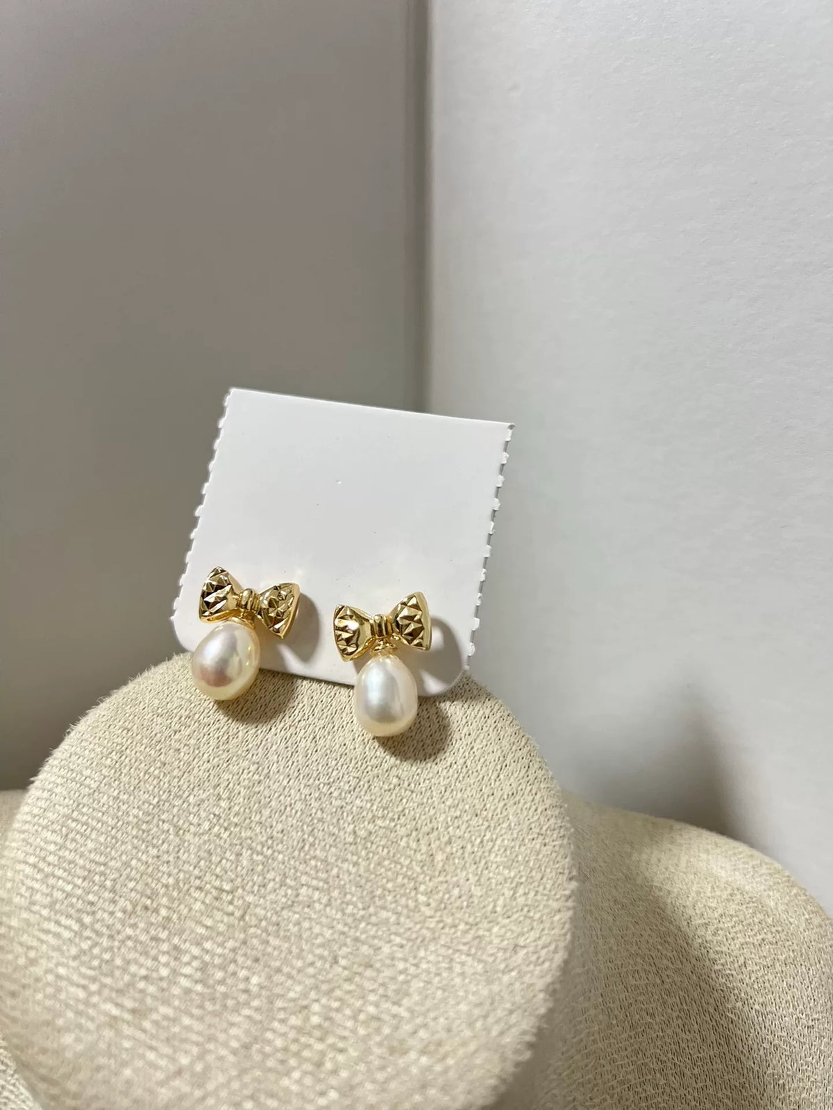 Orecchini a farfalla con perle barocche in argento 925