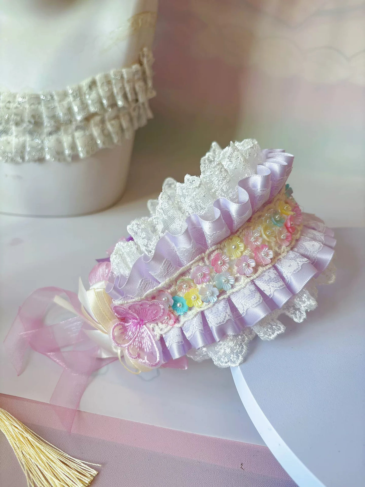 Diadema manual de cinta y encaje Lolita en tonos púrpura