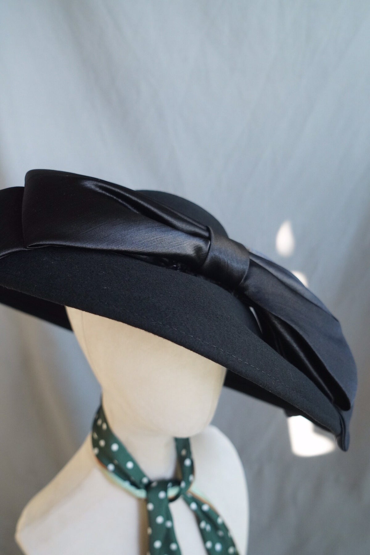 Oversized Bow Wool Felt Hat