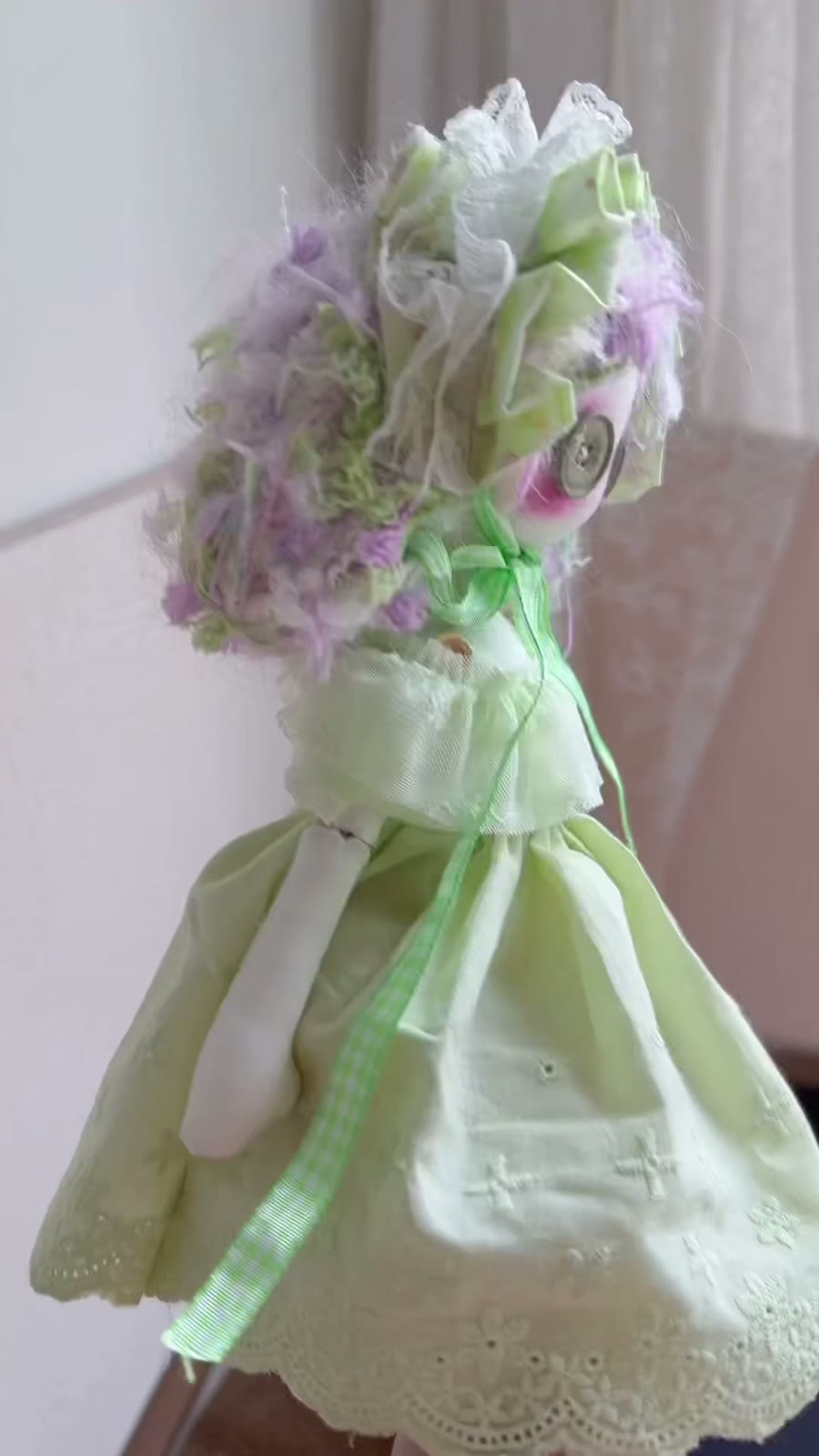 Art Doll Artigianale Posizionabile con Capelli Pastello