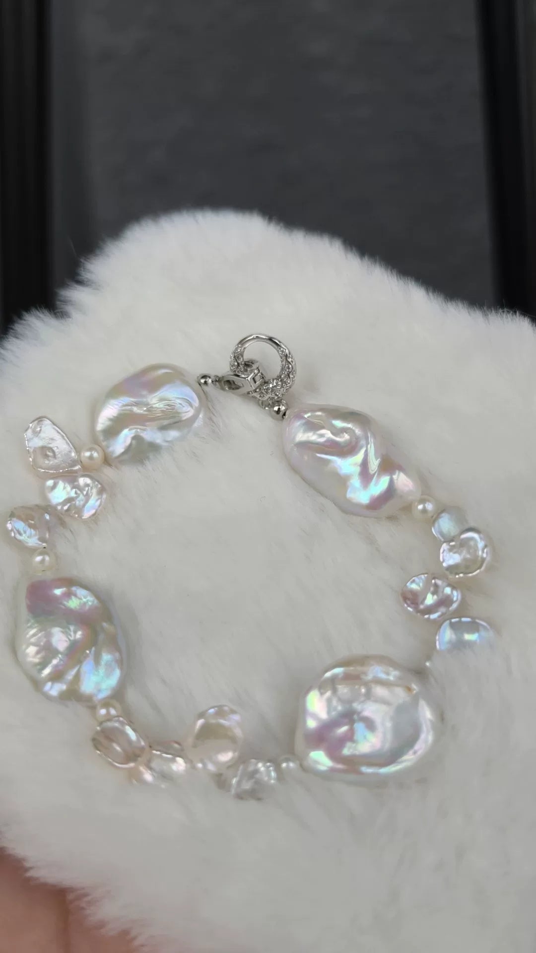Bracelet aux perles barroques d'eau douce avec fermoir argenté