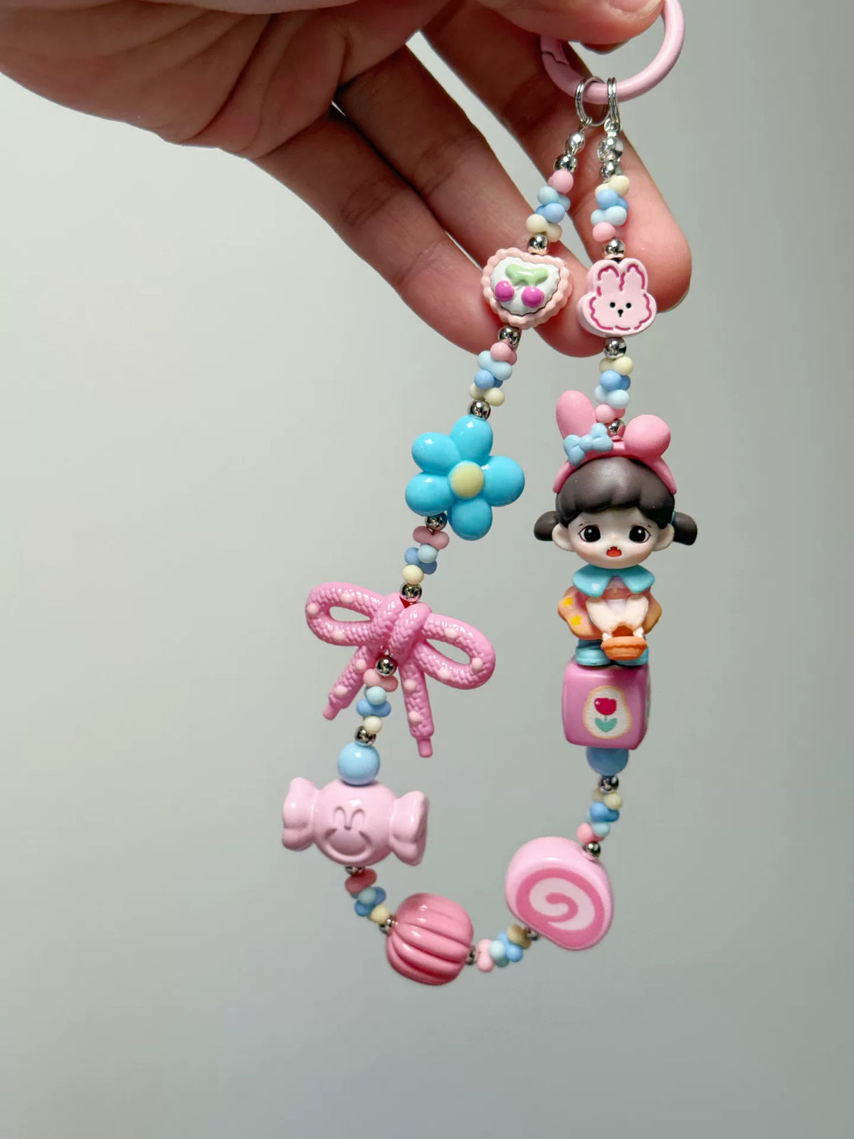 Pastel Kawaii Girl Perlen-Telefonriemen Anhänger