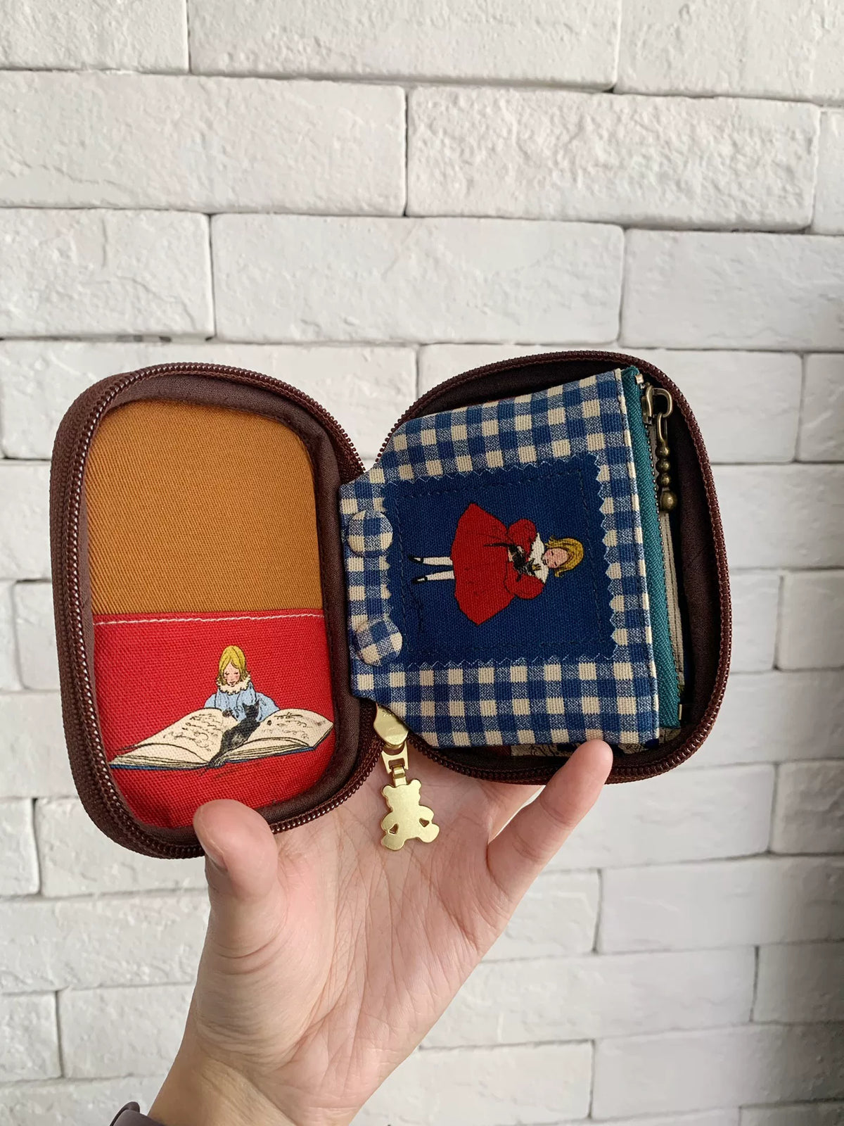 Oxford Fabric Fox Print Clamshell Pouch