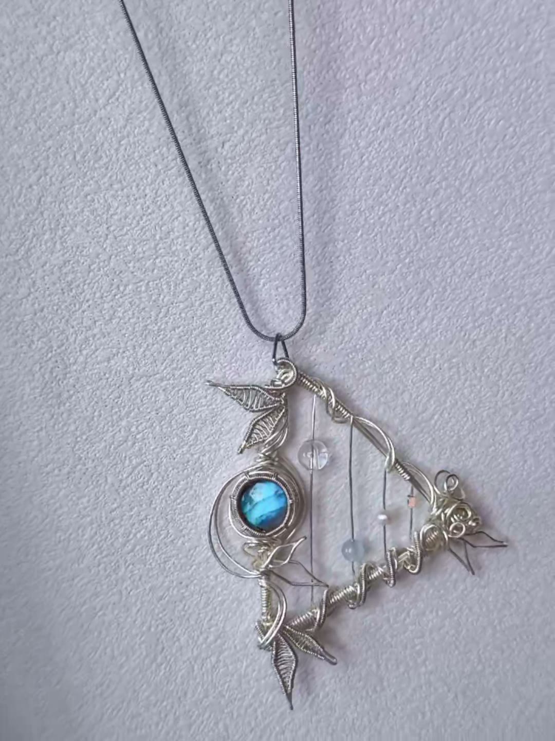 Collana con Arpa in Labradorite Blu