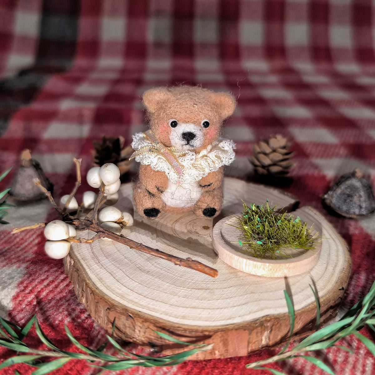 ハンドメイド 羊毛フェルト ミルクティーベア チャーム
