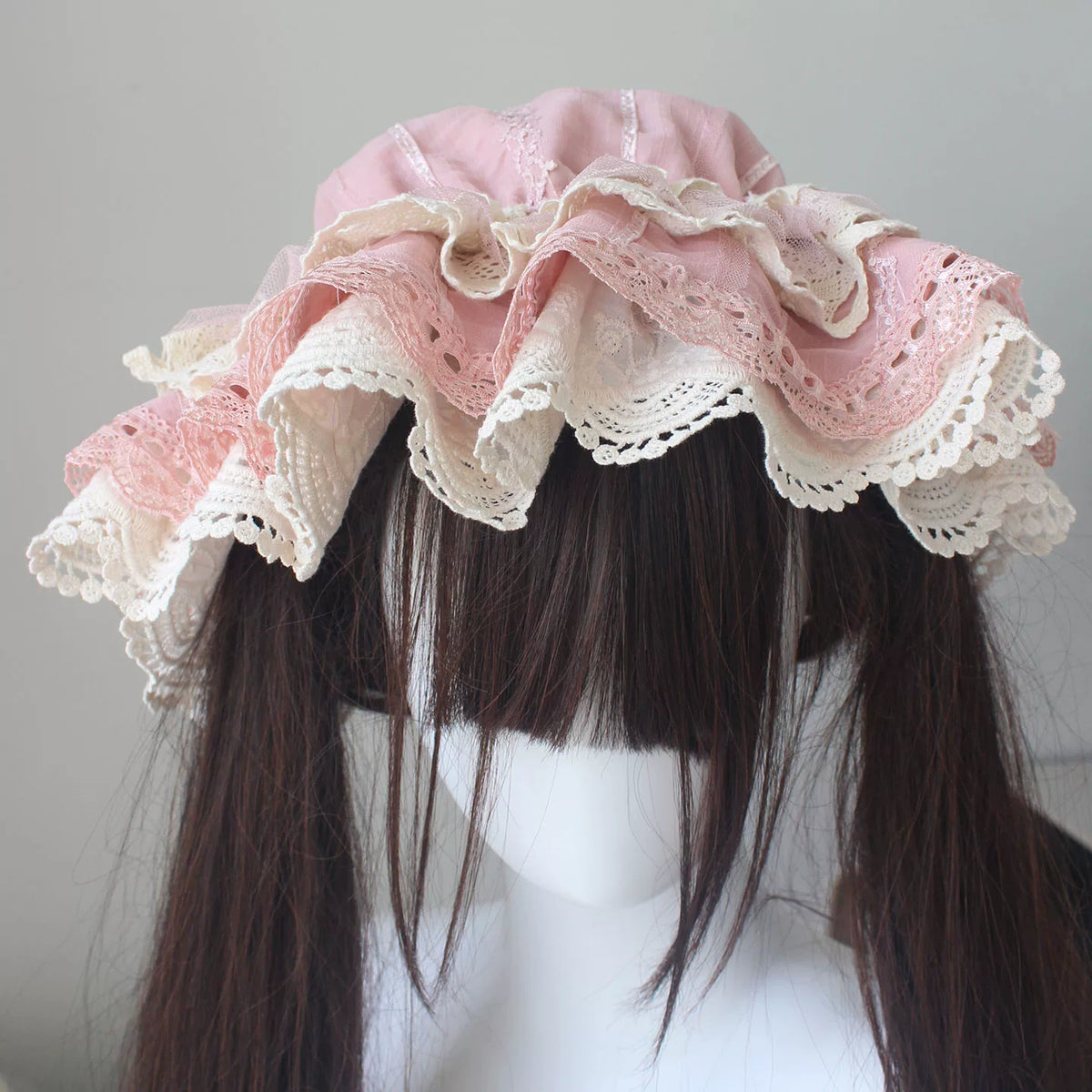 Bonnet Lolita artisanal ruban rose antique