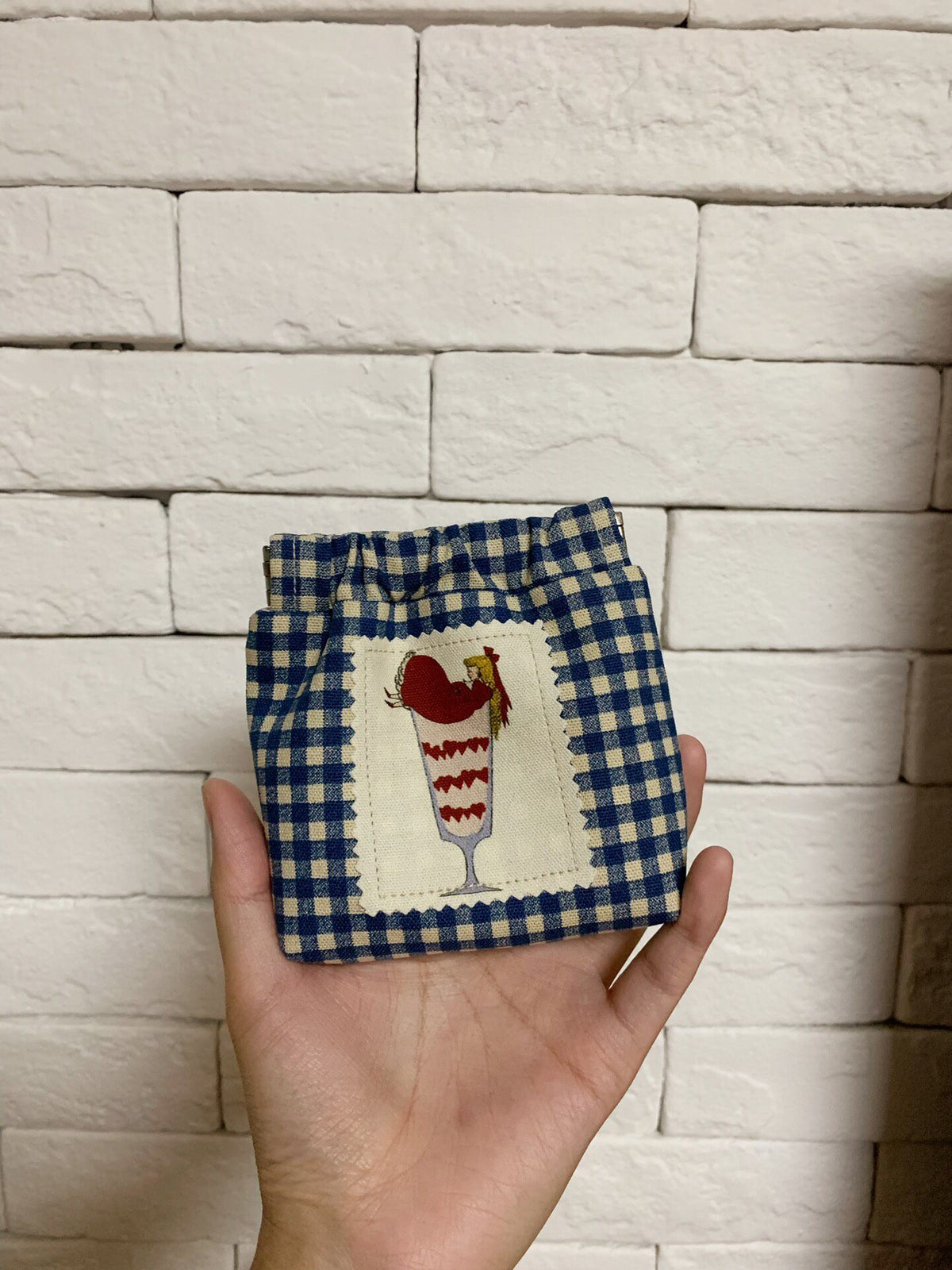Spring Frame Pouch with Checkered Fabric