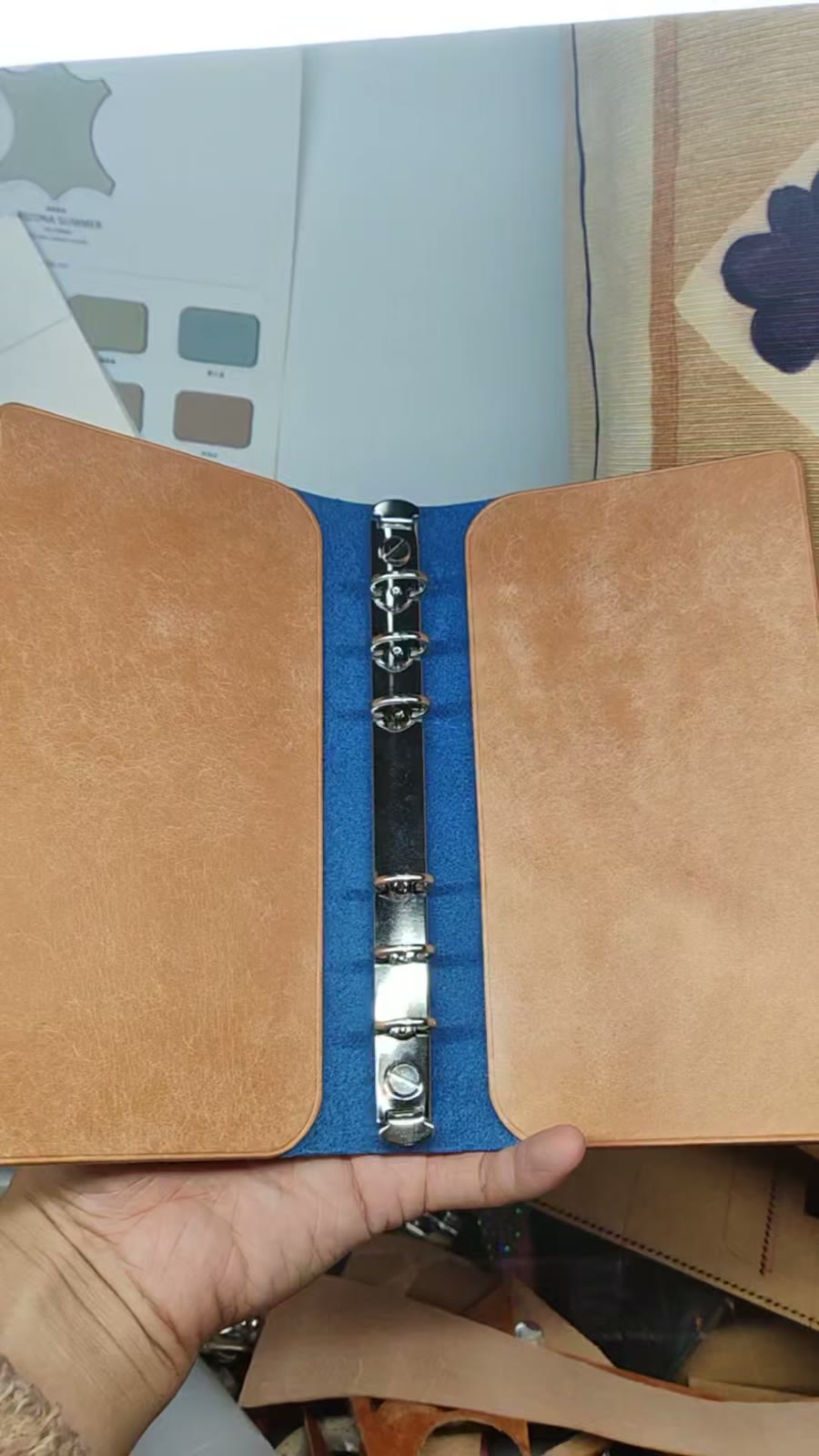 Couverture de semier A6 en cuir bleu à 6 anneaux