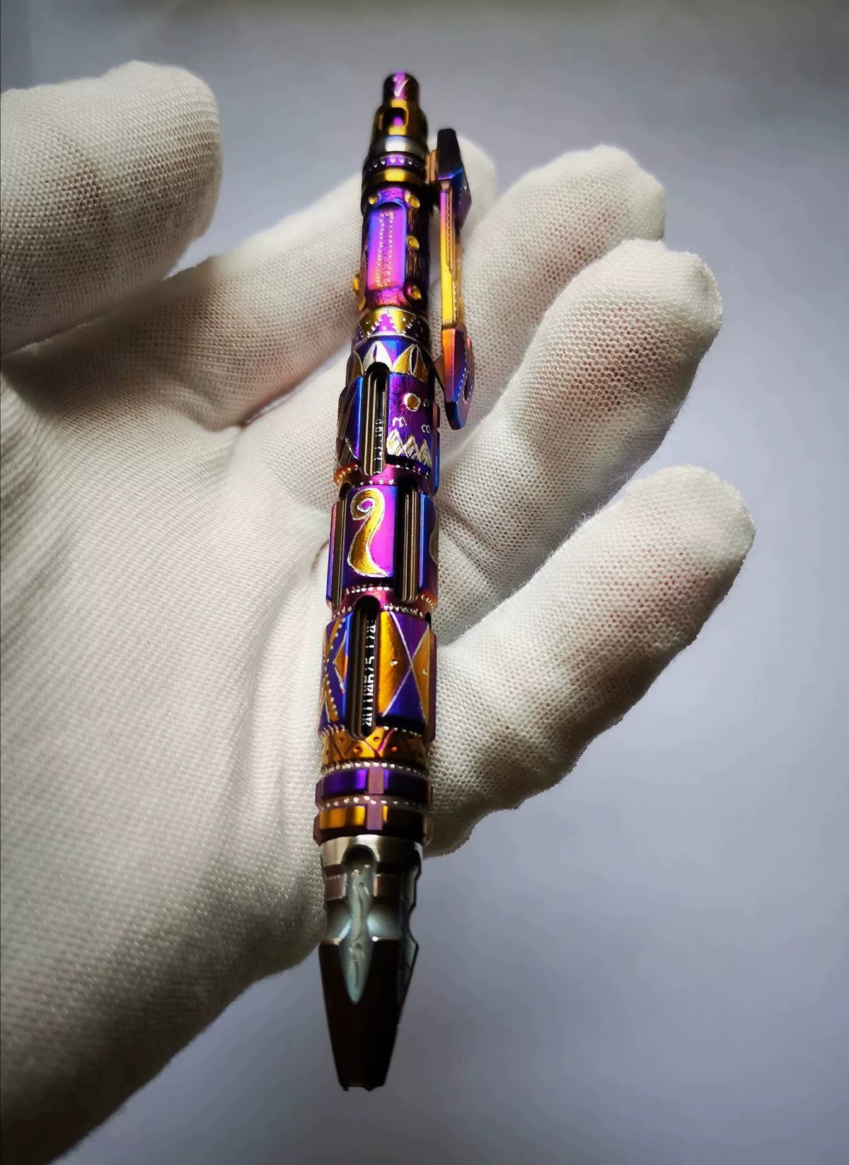 Stylo tactique Titaner M390 à mécanisme bolt action
