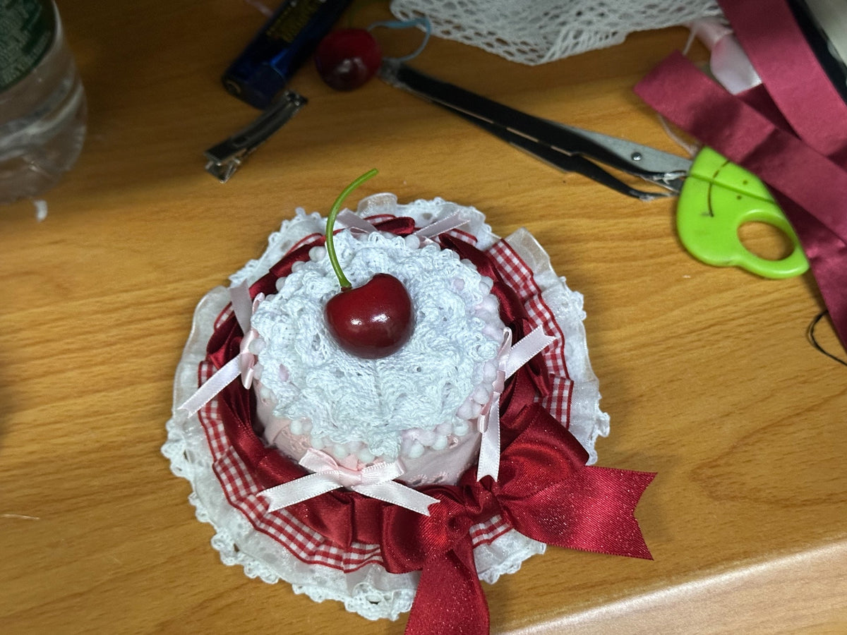 Pink Cupcake Mini Top Hat Lace