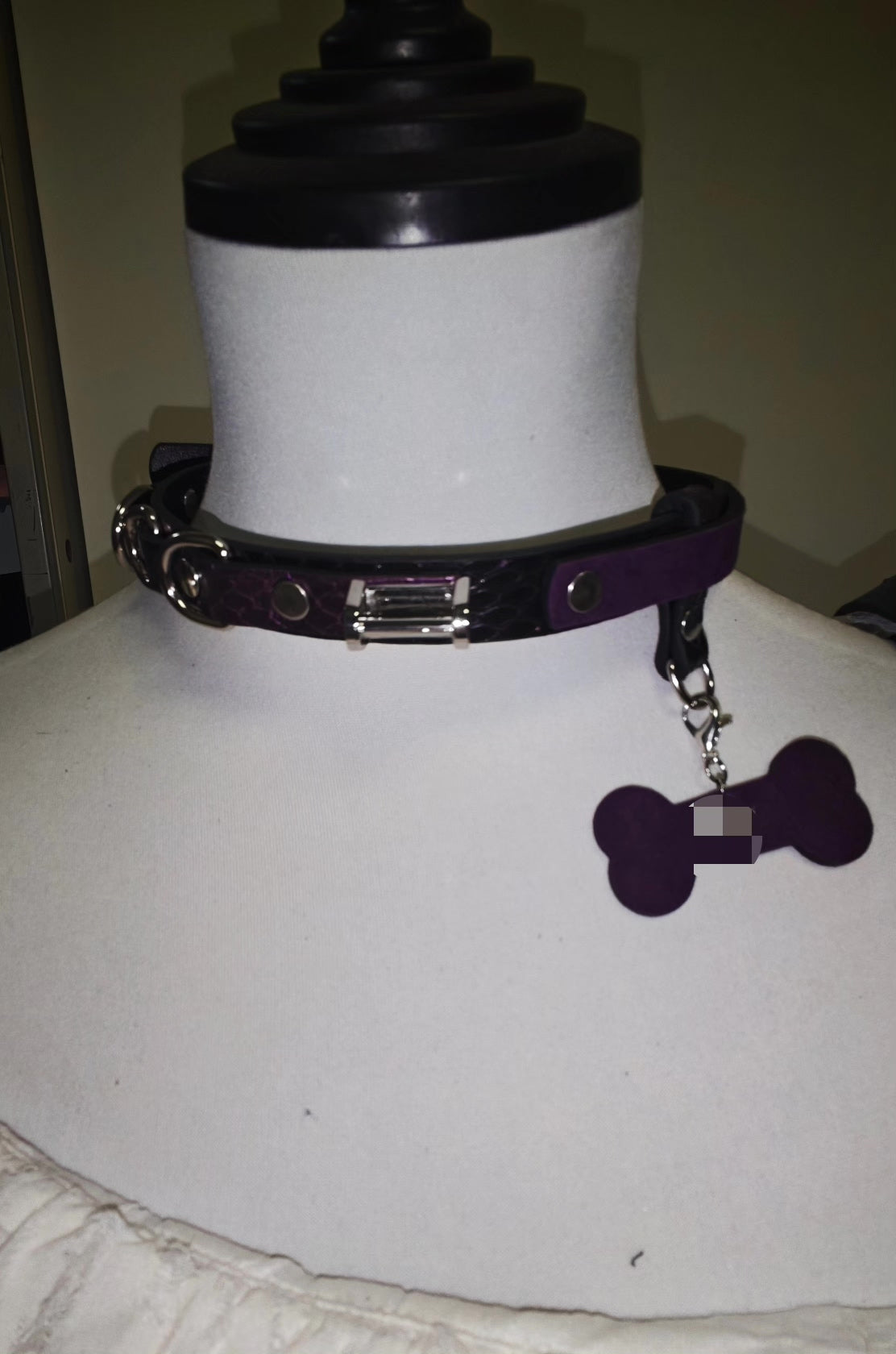 Handcrafted Leather Choker with Bamboo Grain