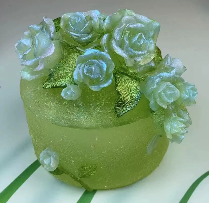 Ronde hars sieradendoos met bloemendeksel