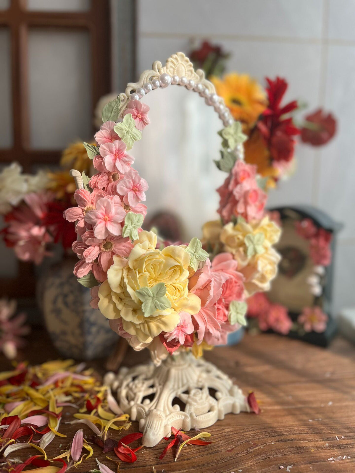 Oval Clay Flower Decor Mirror