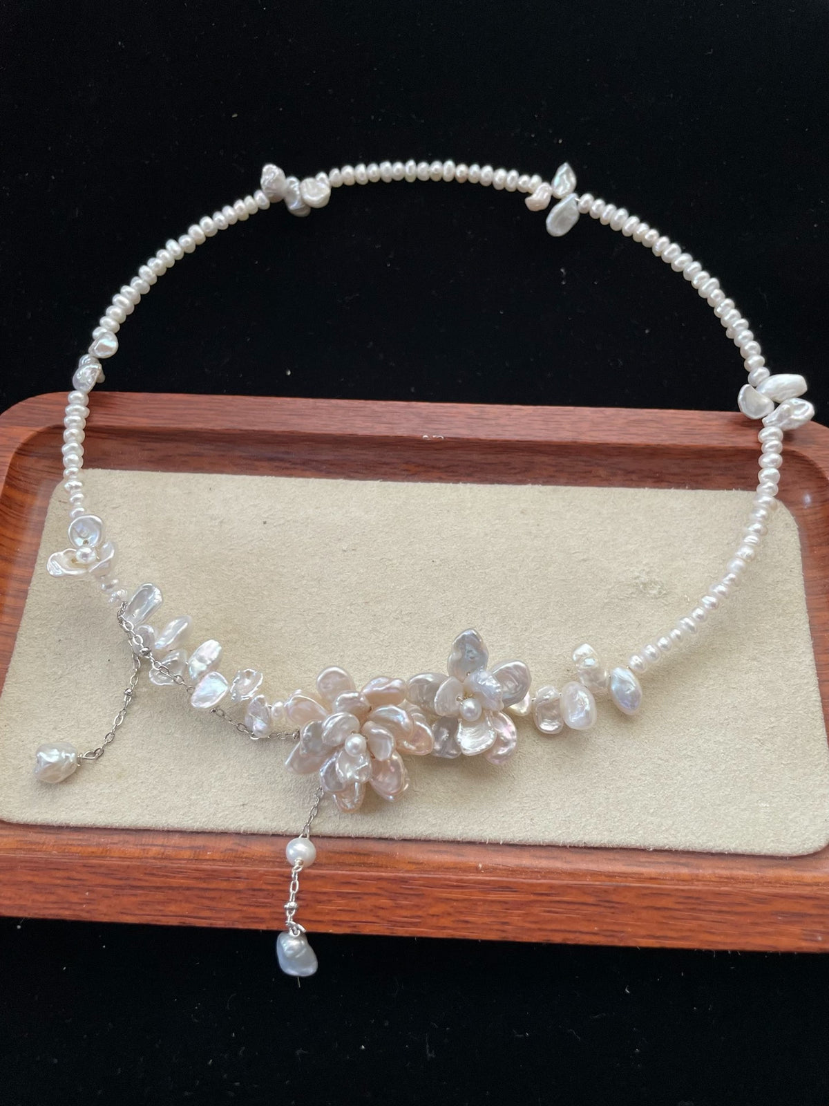 Natural Baroque Pearl Floral Choker