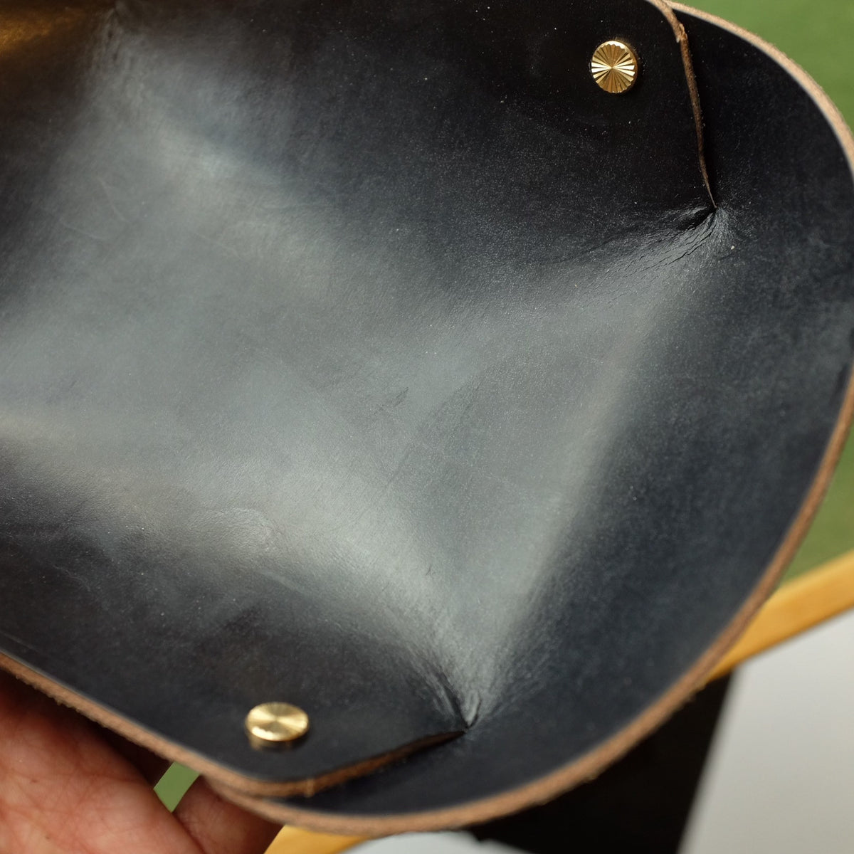Vassoio da svuotaggio in pelle navy per EDC