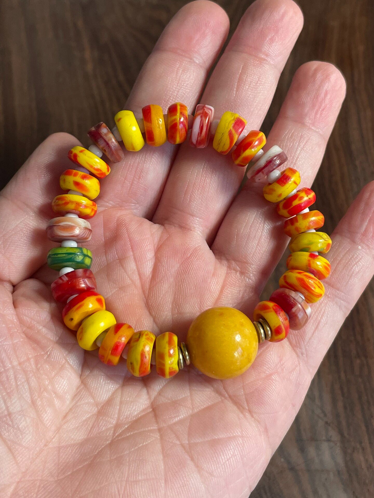 Pulsera de cuentas de cristal amarillo vintage