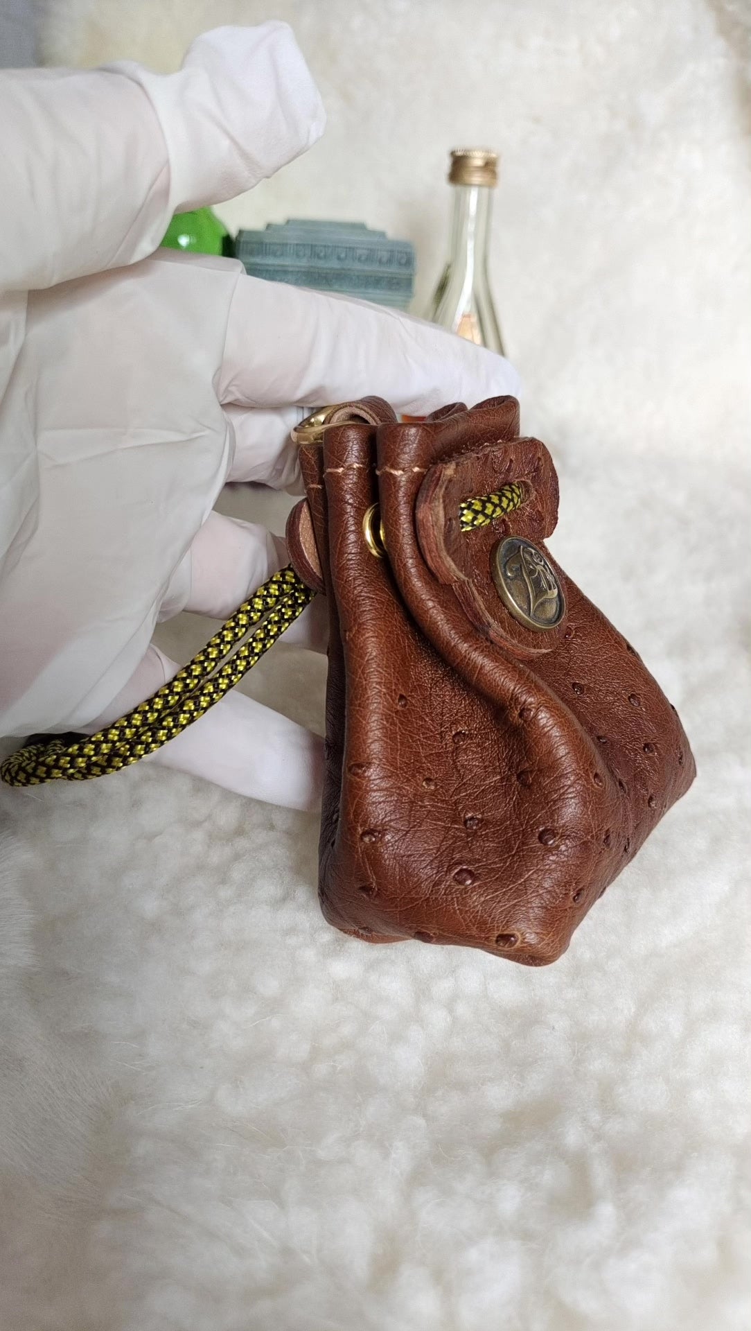 Portemonnaie à cordon en cuir d'autruche