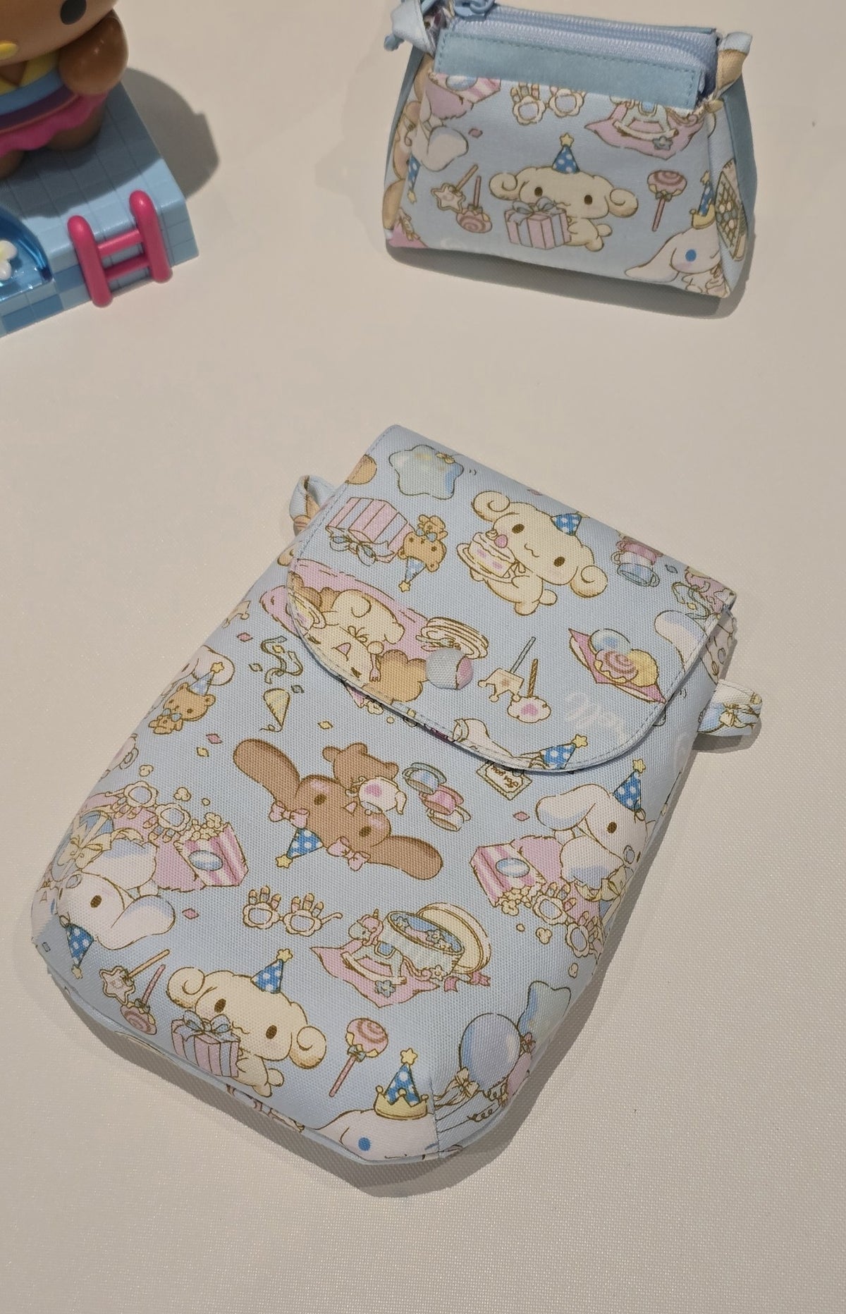 Cinnamoroll Phone Bag and Small Zippered Pouch Set