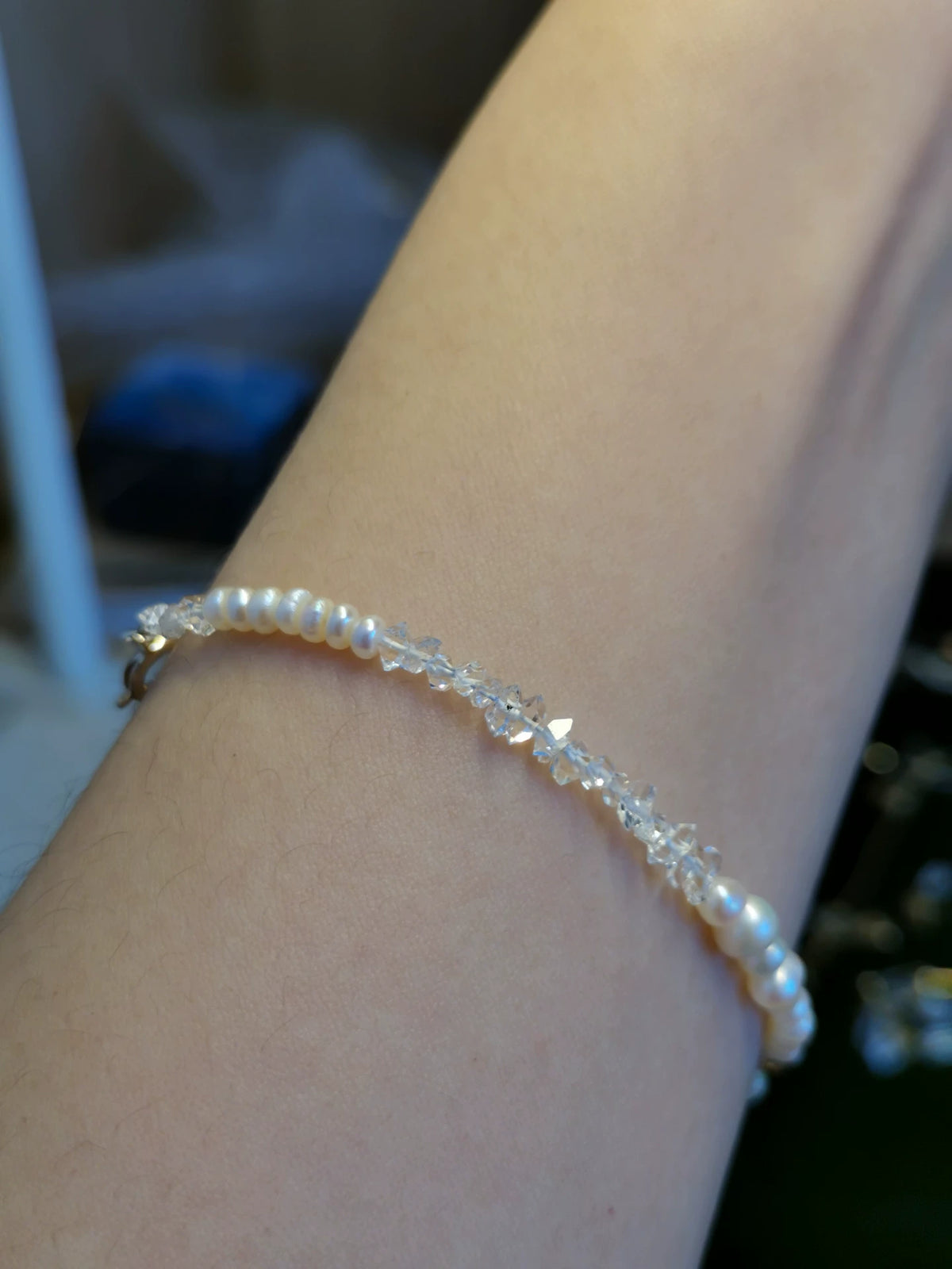 Pulseira de Opal, Pedra-da-Lua e Pérolas em Ouro Folhado
